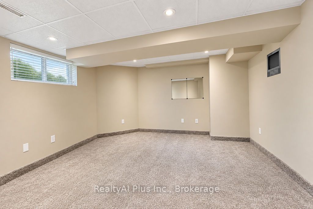 26 Warner Road Property Photo 30