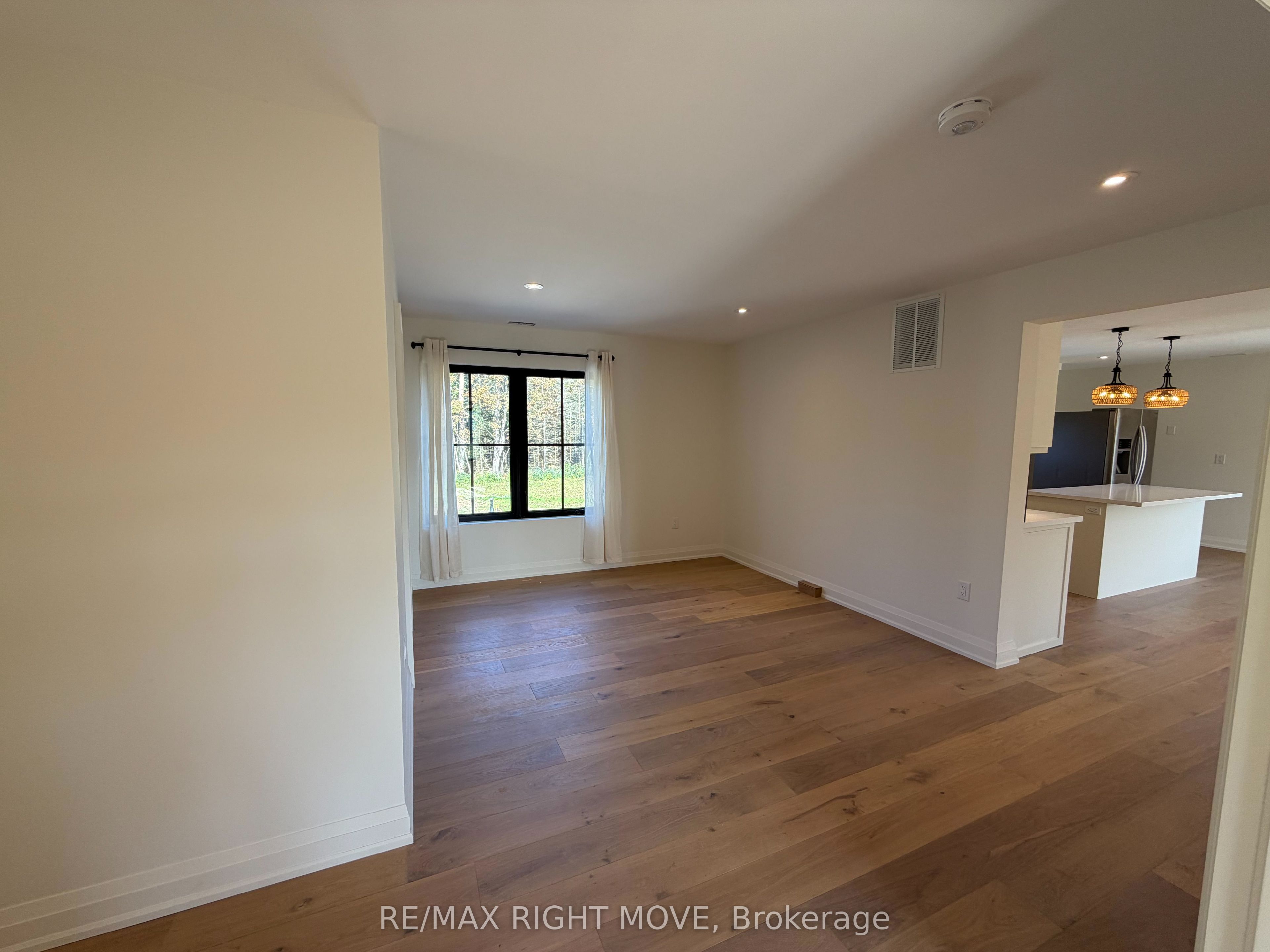 2407 3 Line N Property Photo 4