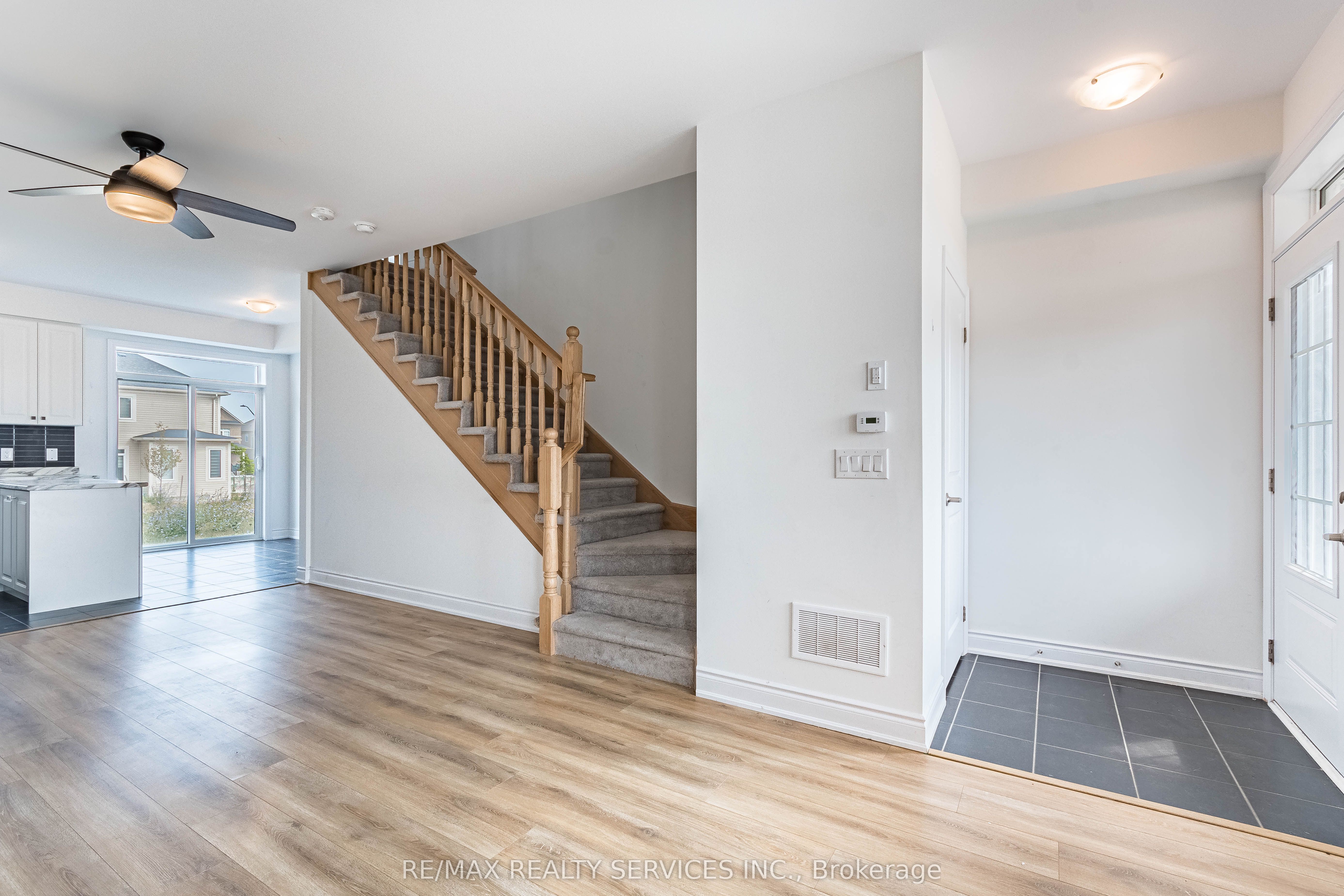 73 Central Square Boulevard Property Photo 5