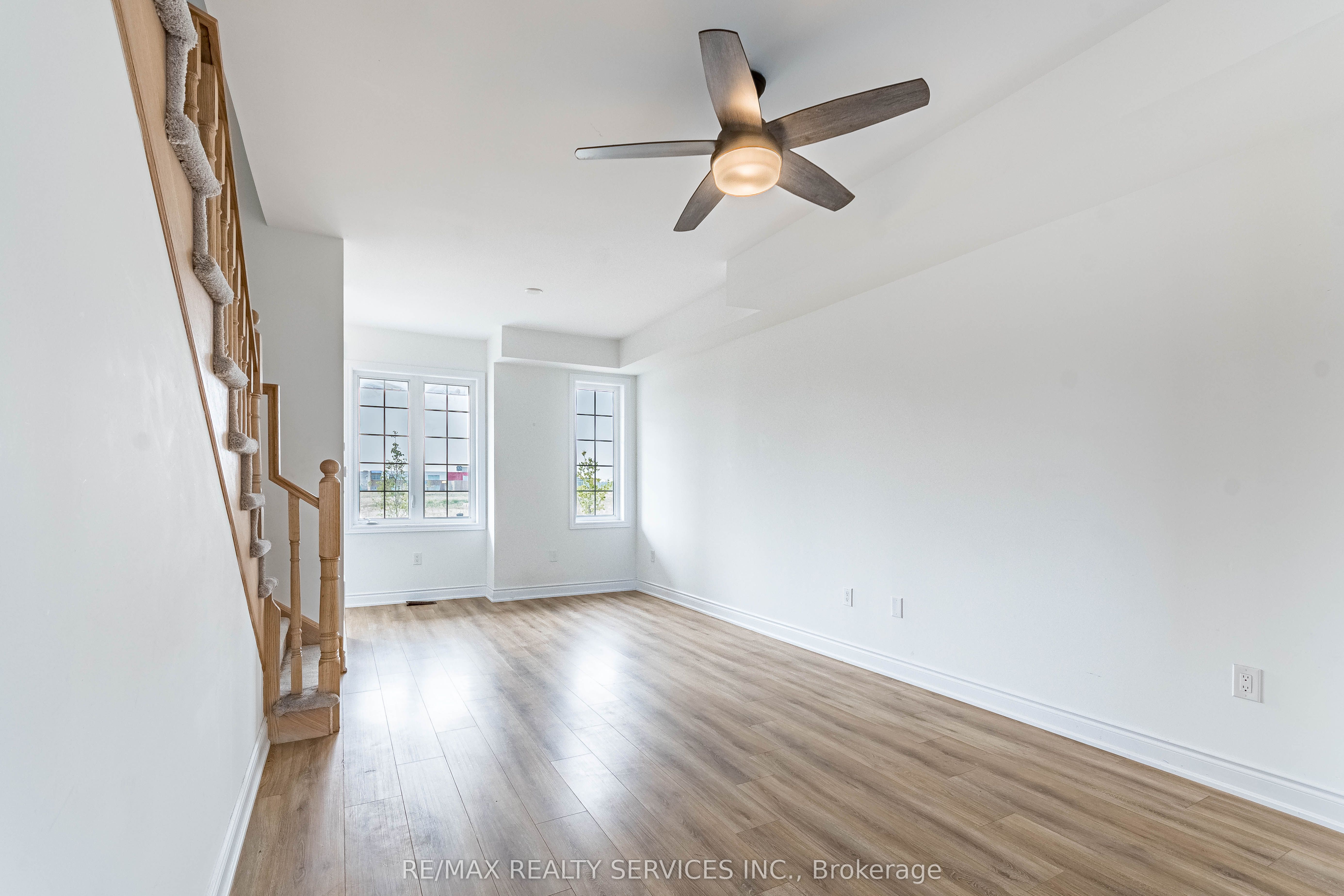 73 Central Square Boulevard Property Photo 13