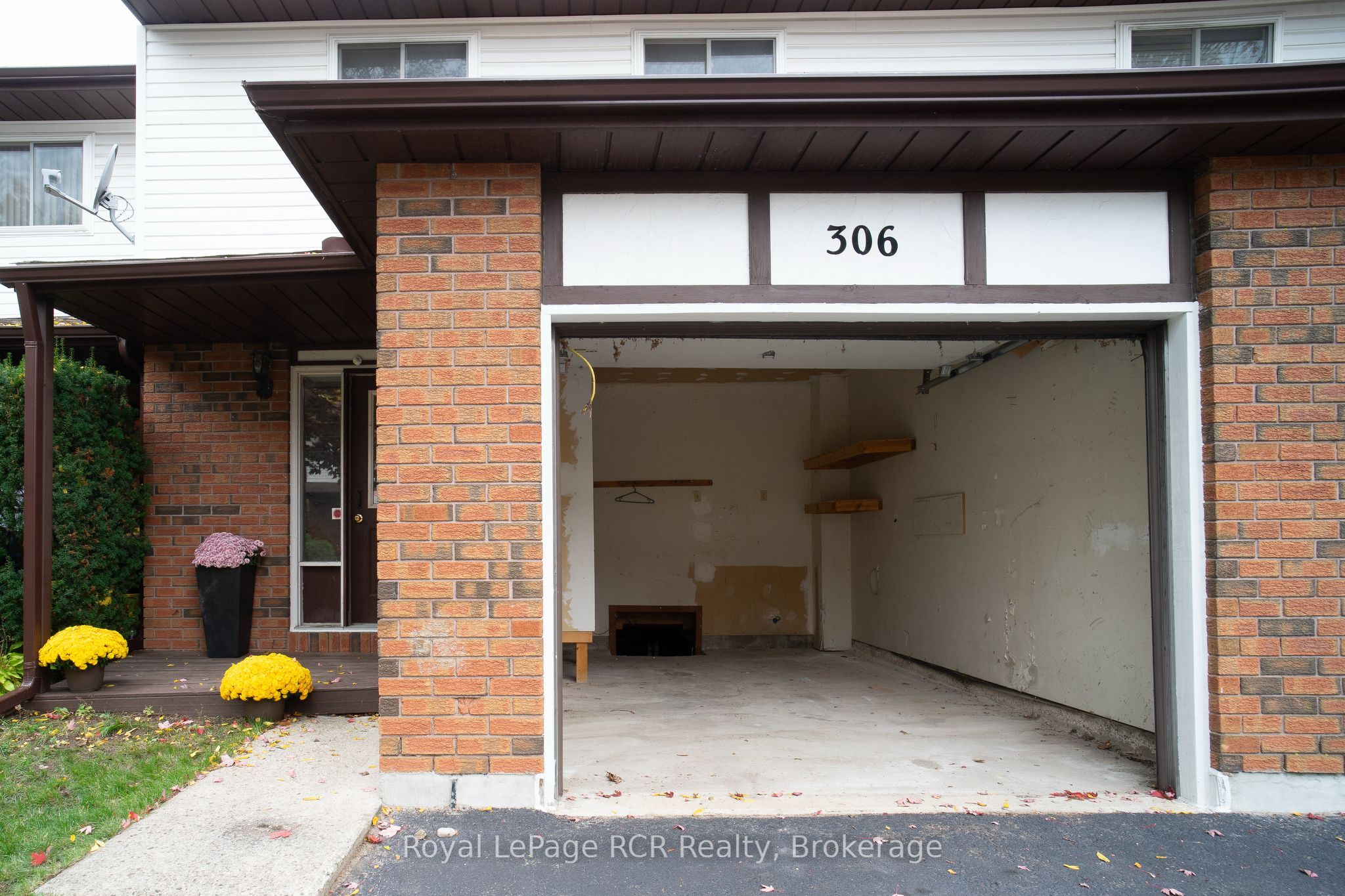 306 Thomas Street Property Photo 9