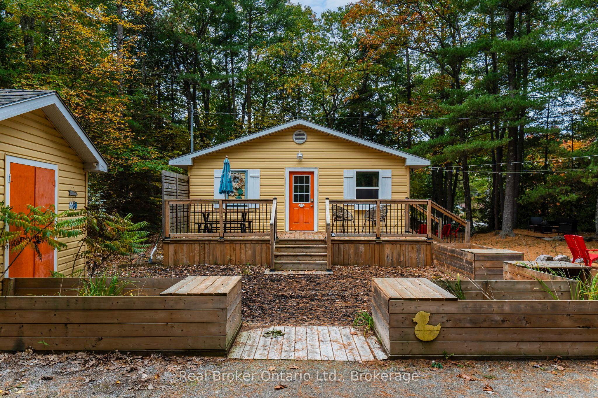 1326 Tiny Beaches Road N Property Photo 1