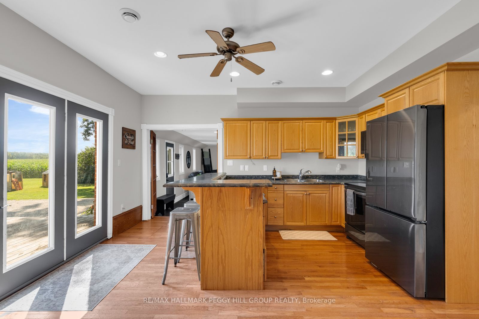 4295 Horseshoe Valley Road W Property Photo 6