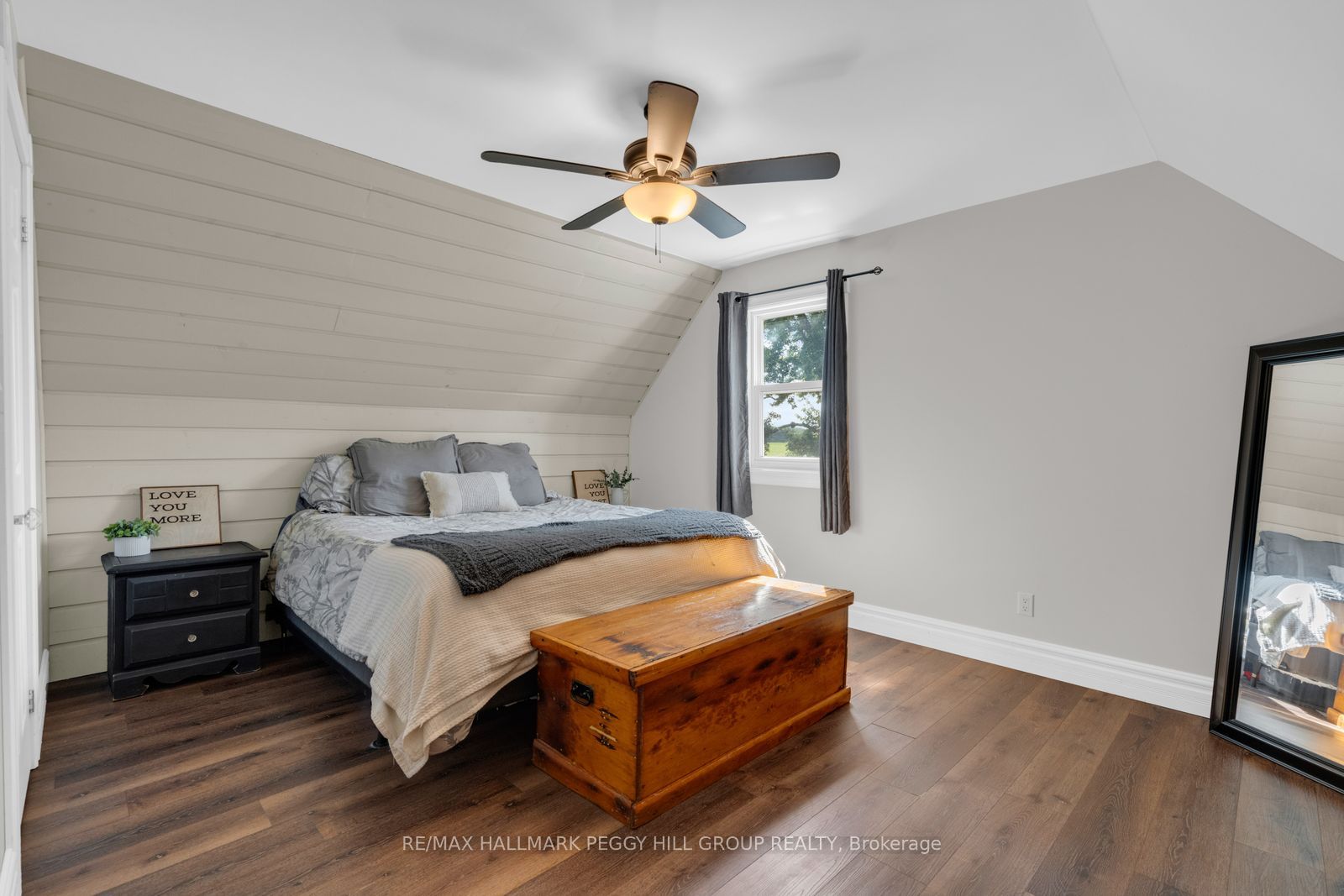 4295 Horseshoe Valley Road W Property Photo 12