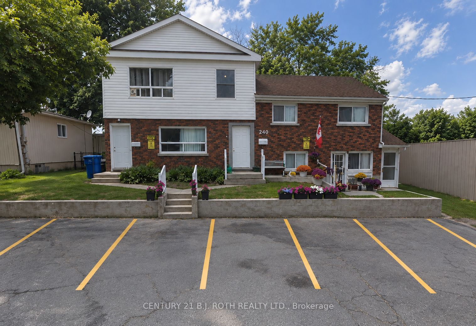 240 Clayborne Place Property Photo 1