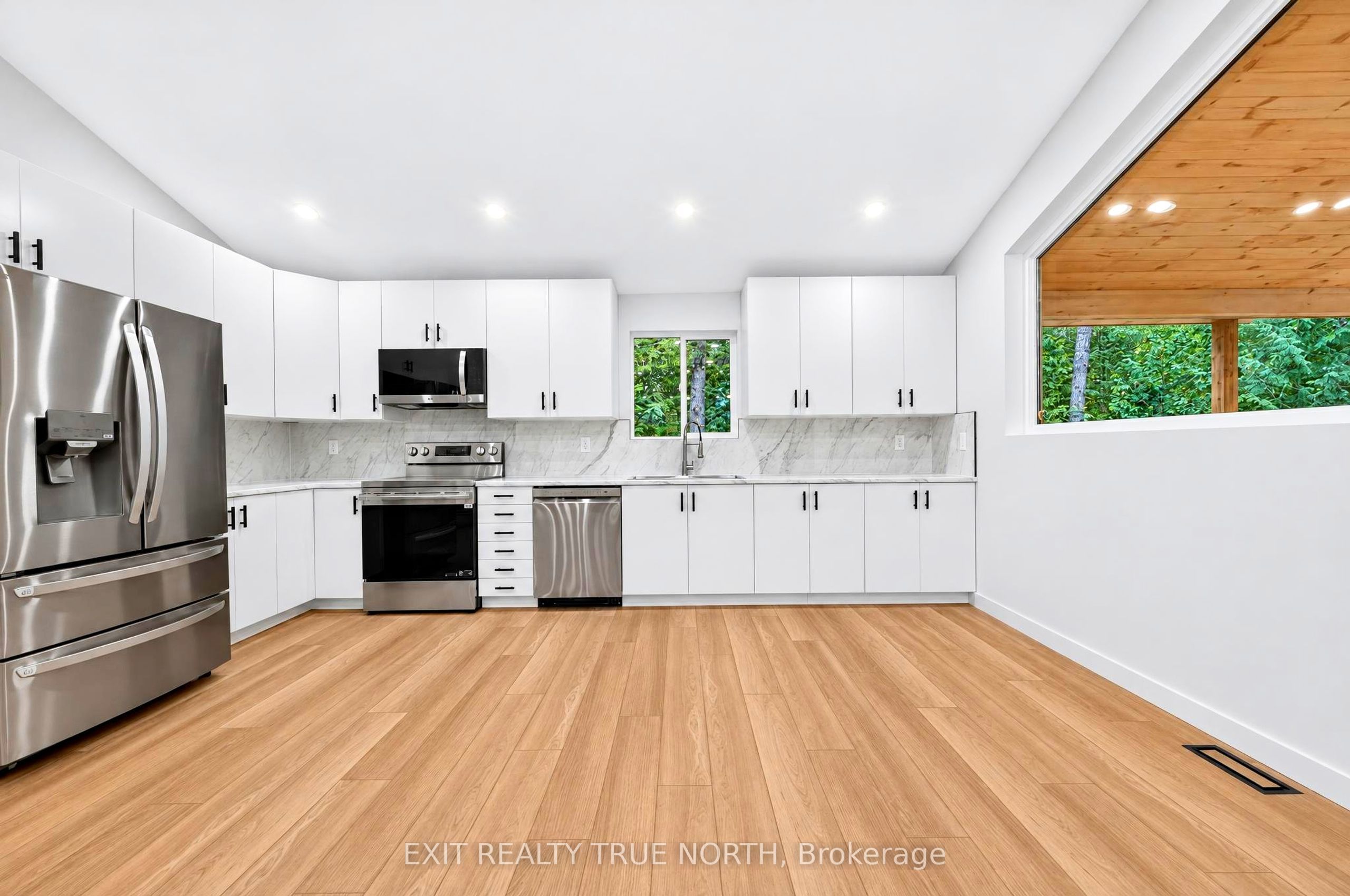 36 Pine Needles Drive Property Photo 11