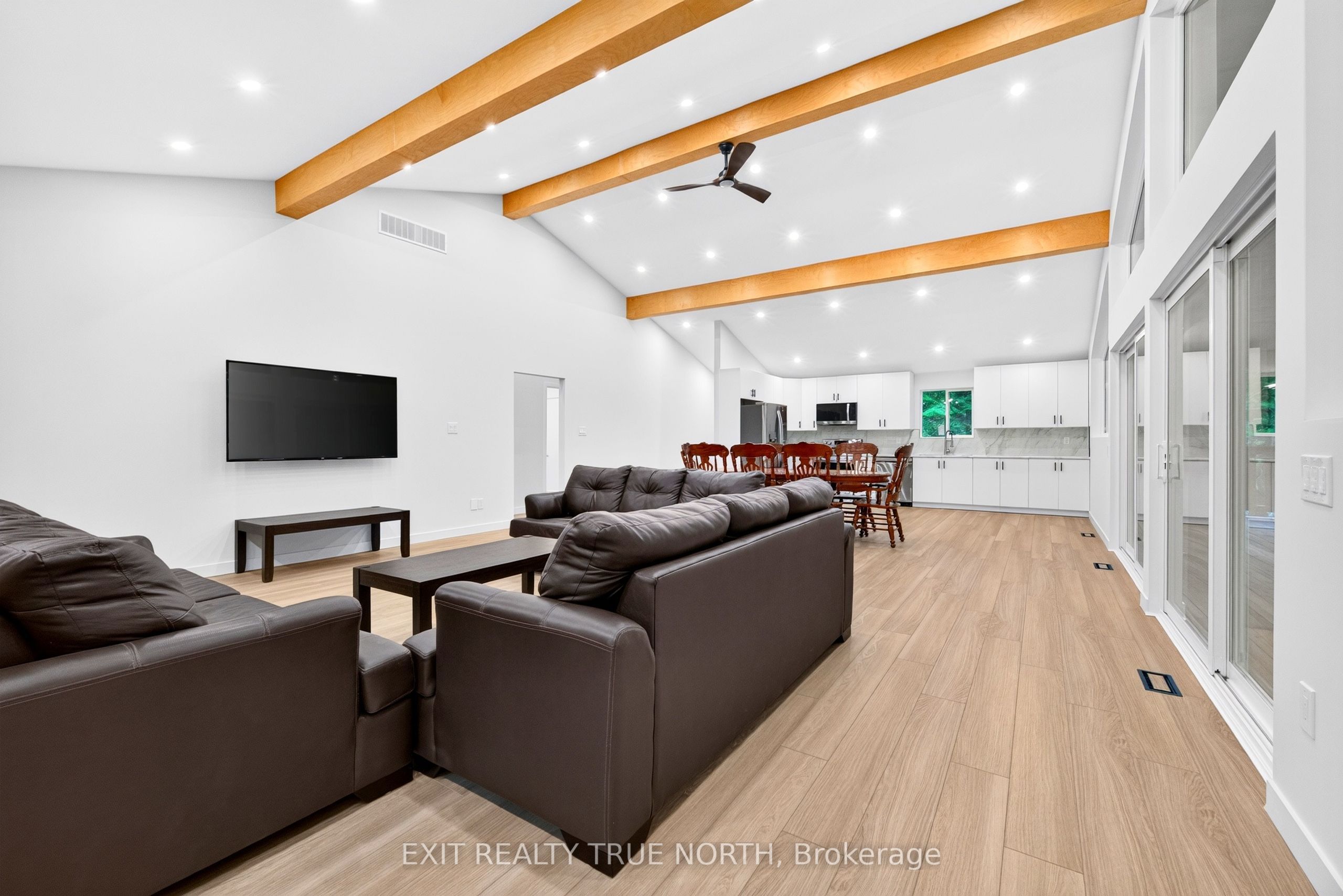 36 Pine Needles Drive Property Photo 13