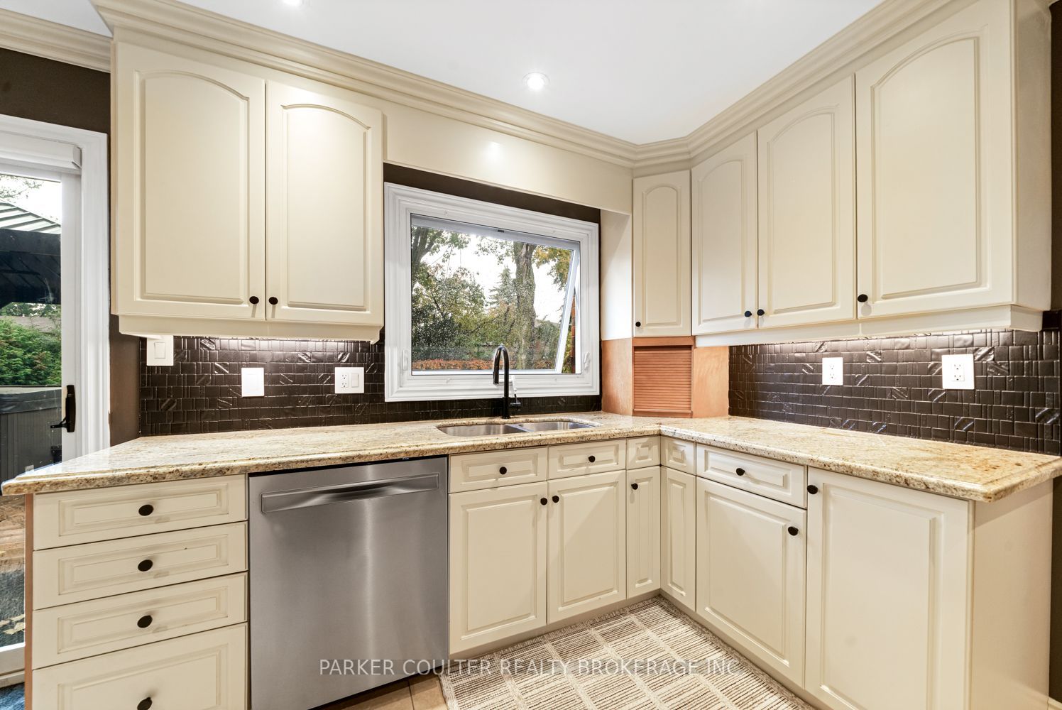 67 Woodcrest Road Property Photo 14