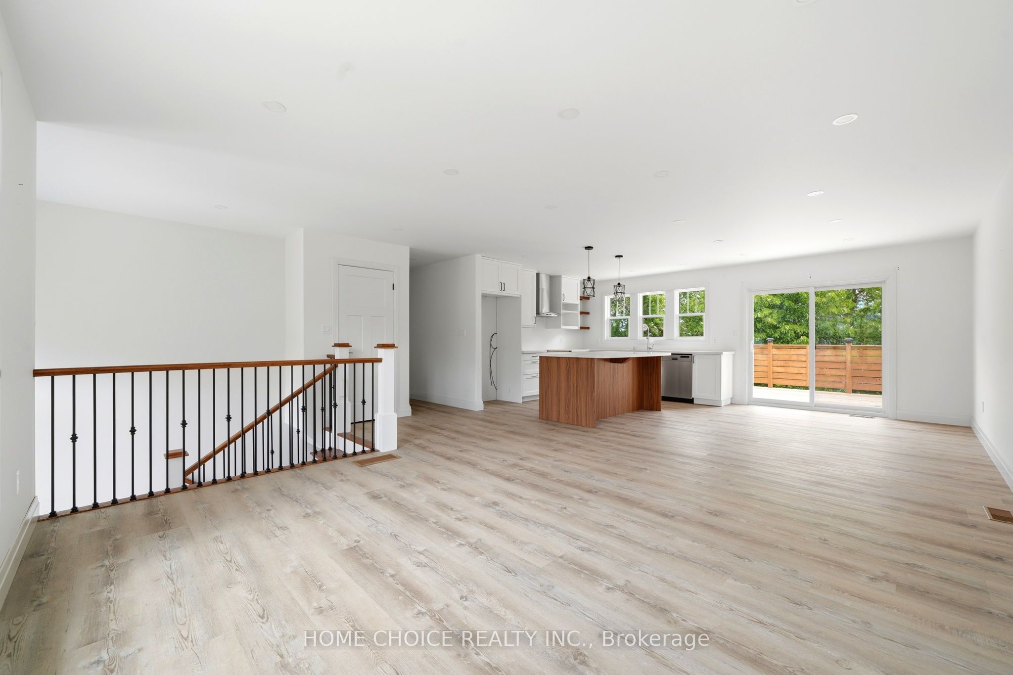 753 Fifth Avenue Property Photo 7