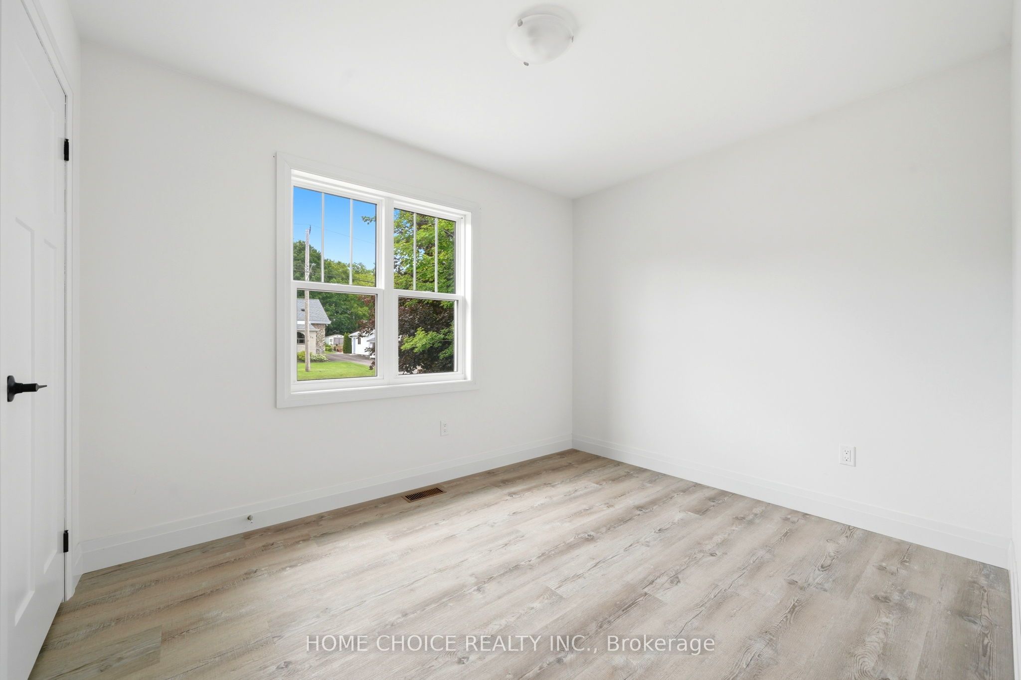 753 Fifth Avenue Property Photo 23