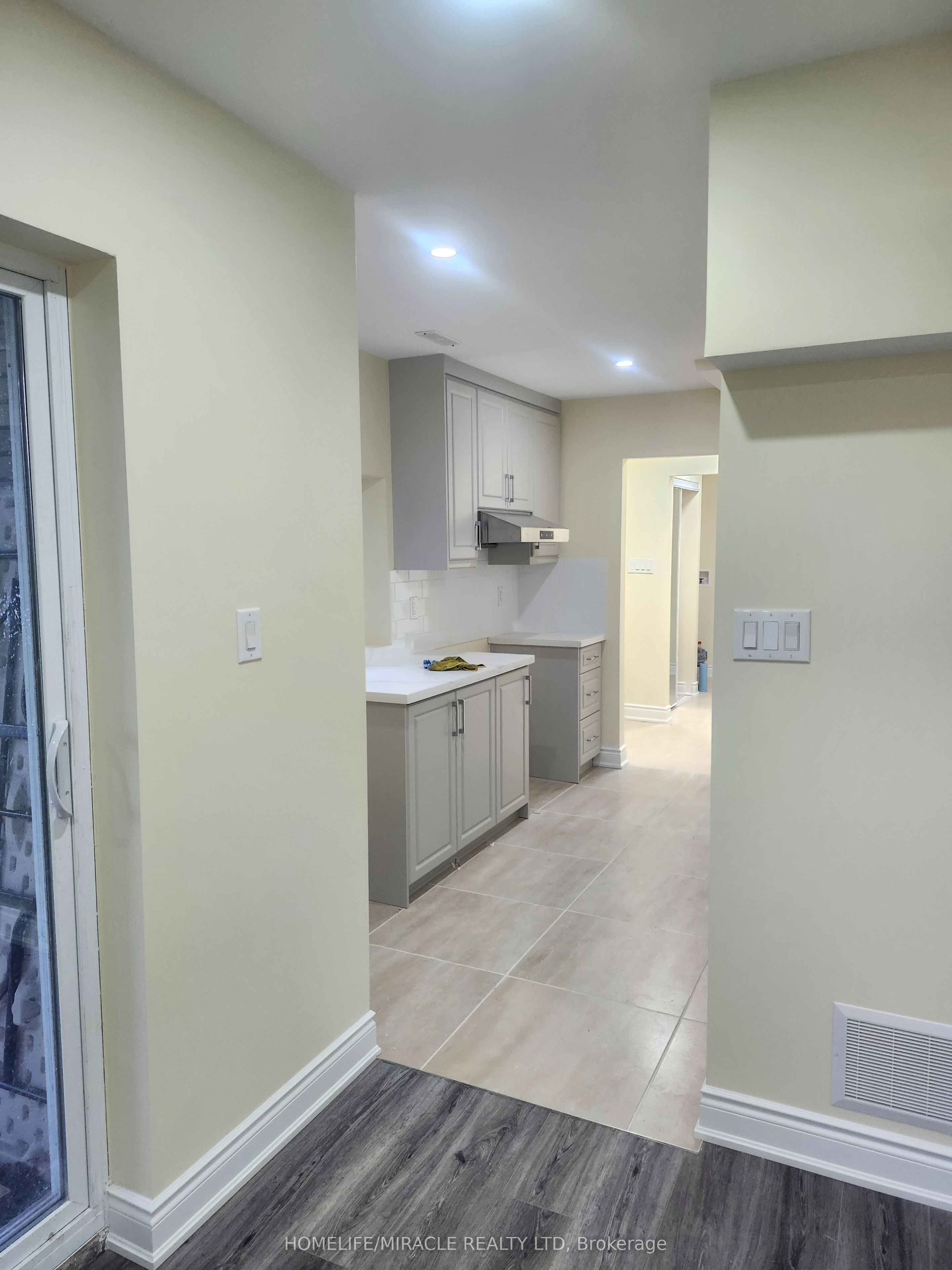 6 Wall Court Basement Property Photo 3