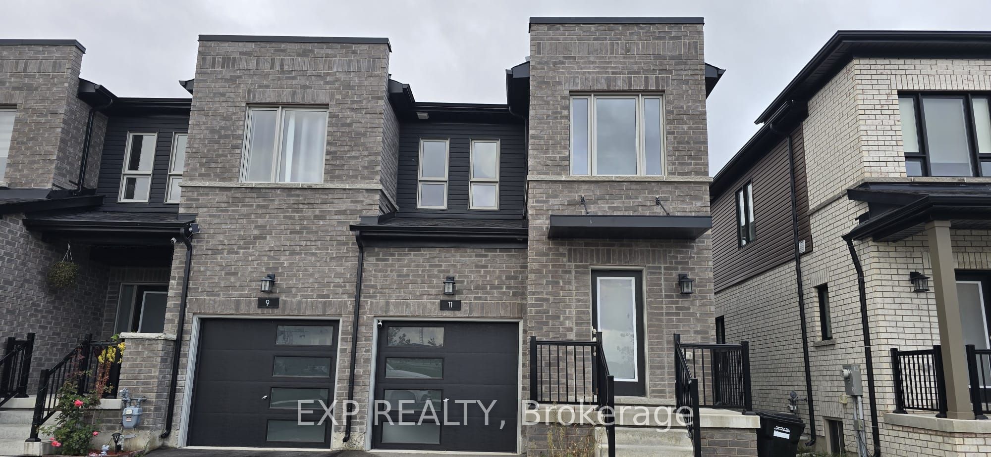 11 Evergreen Terrace Property Photo 1