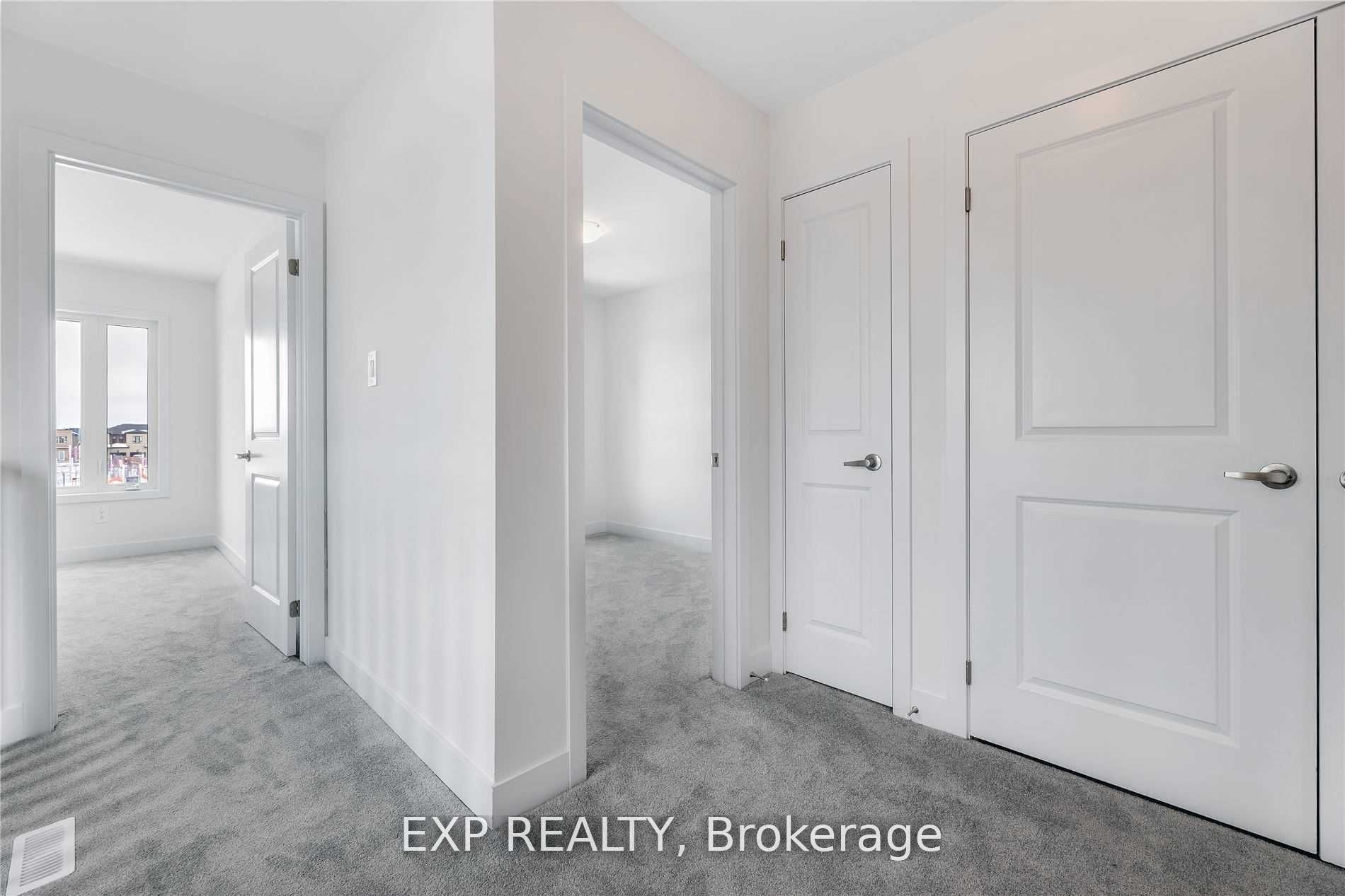 11 Evergreen Terrace Property Photo 10
