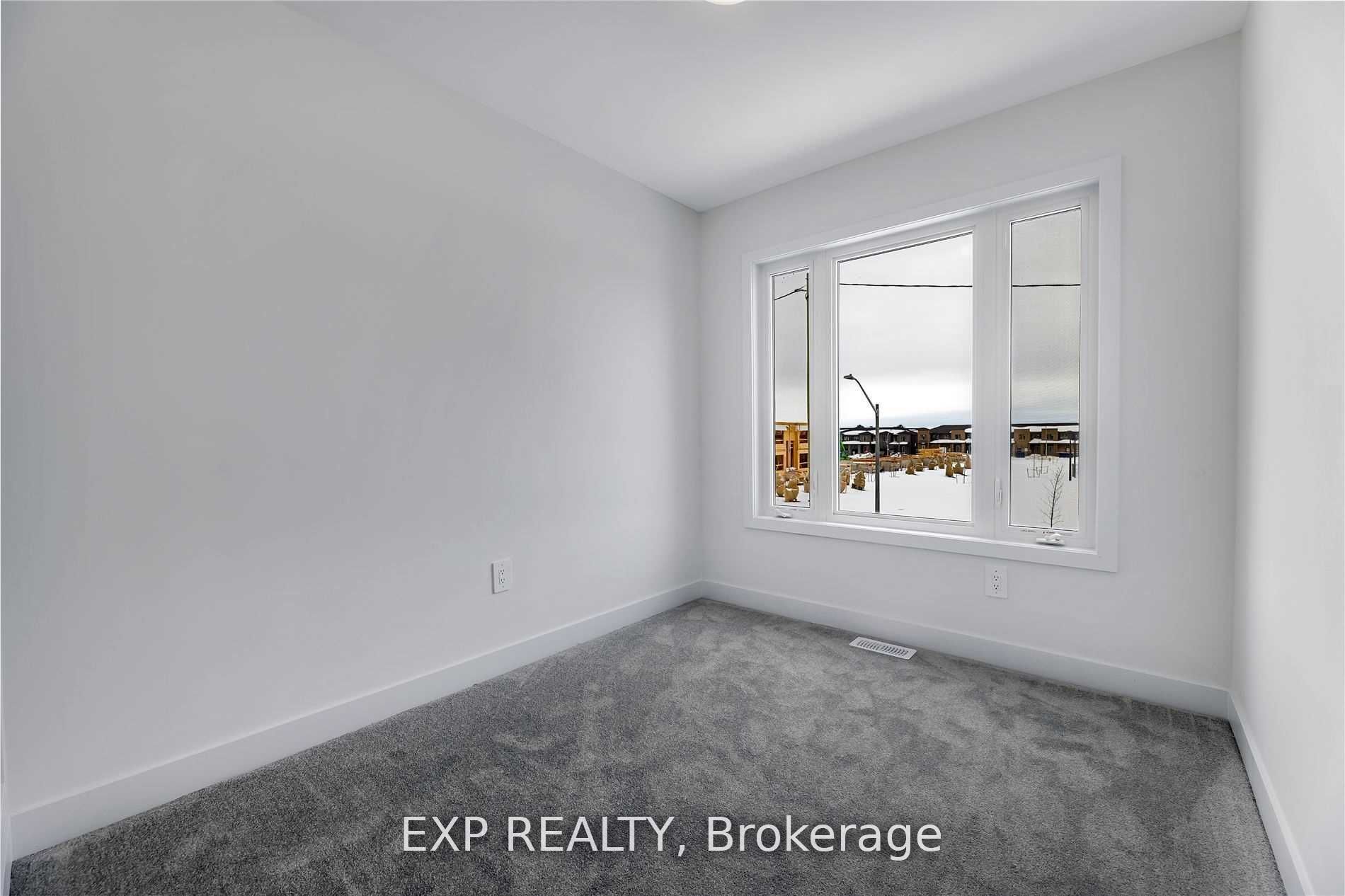 11 Evergreen Terrace Property Photo 11