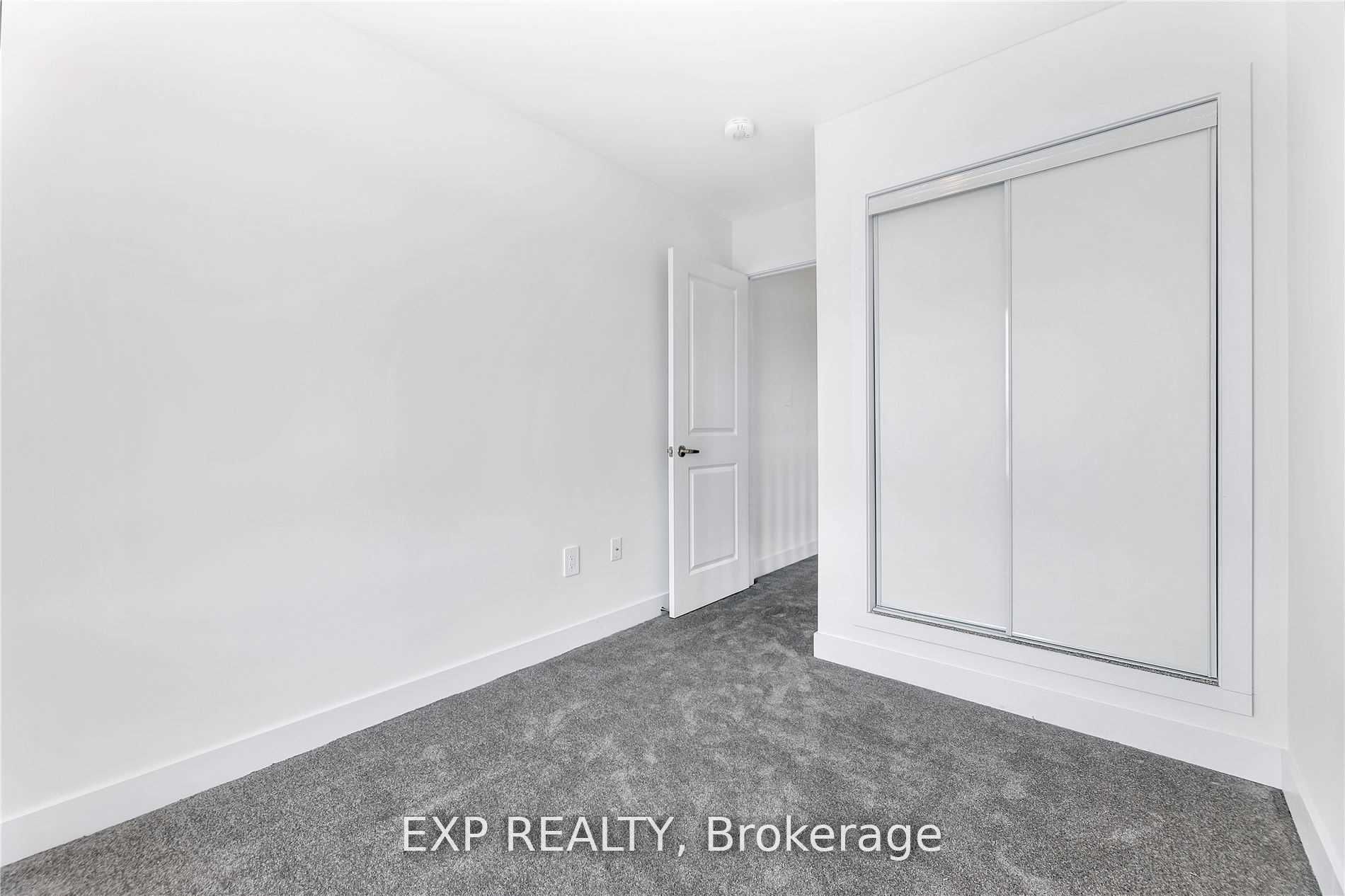 11 Evergreen Terrace Property Photo 12