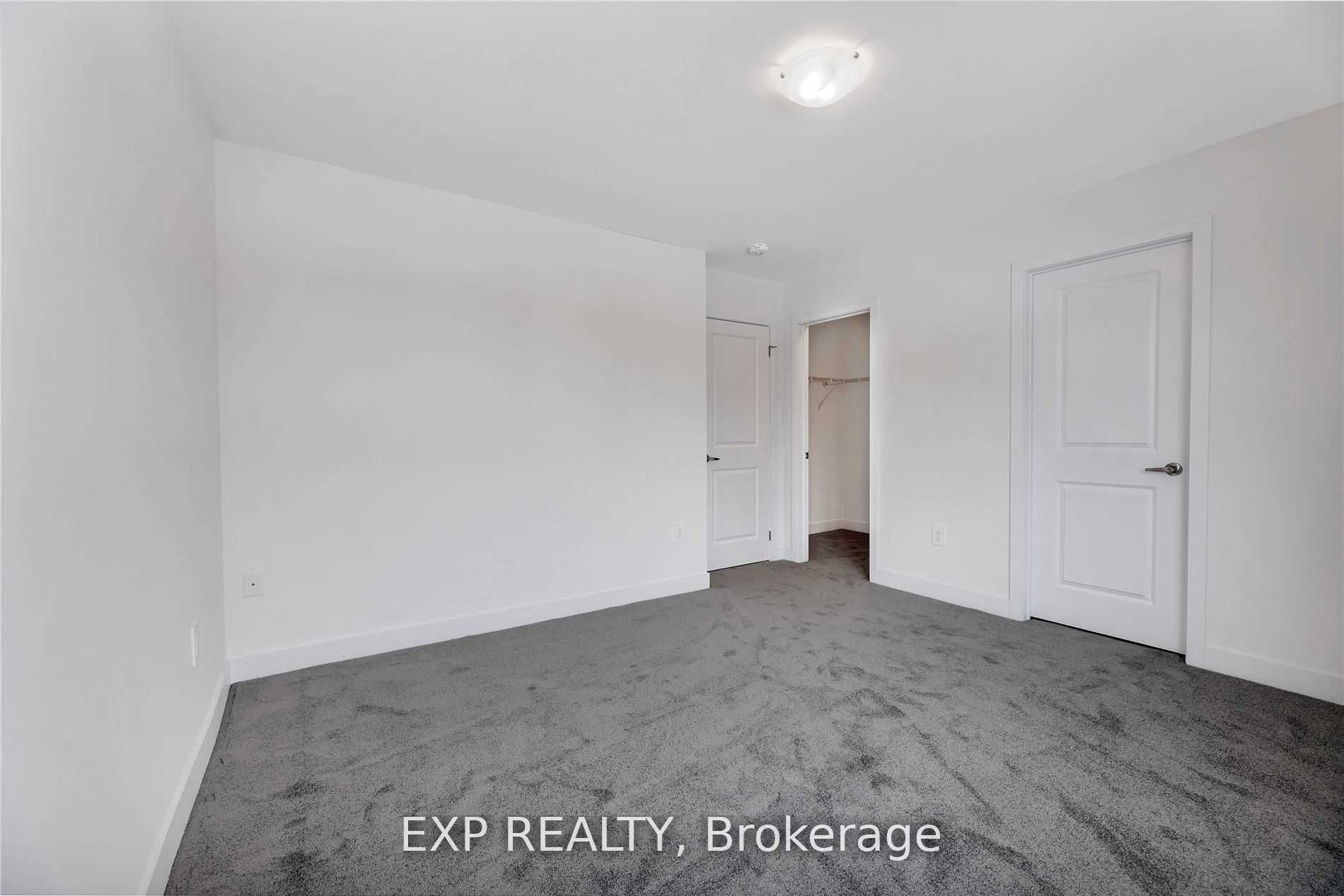 11 Evergreen Terrace Property Photo 15