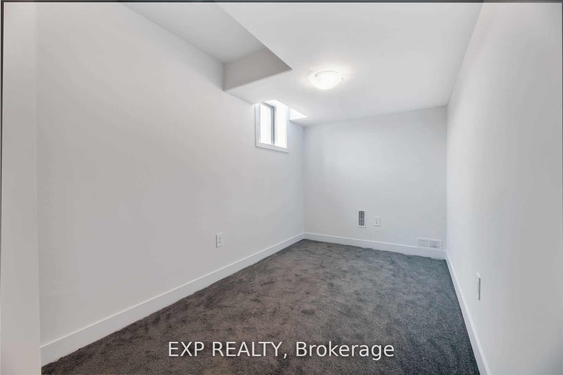 11 Evergreen Terrace Property Photo 25