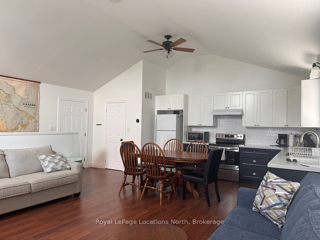 201 Shore Lane Property Photo 4