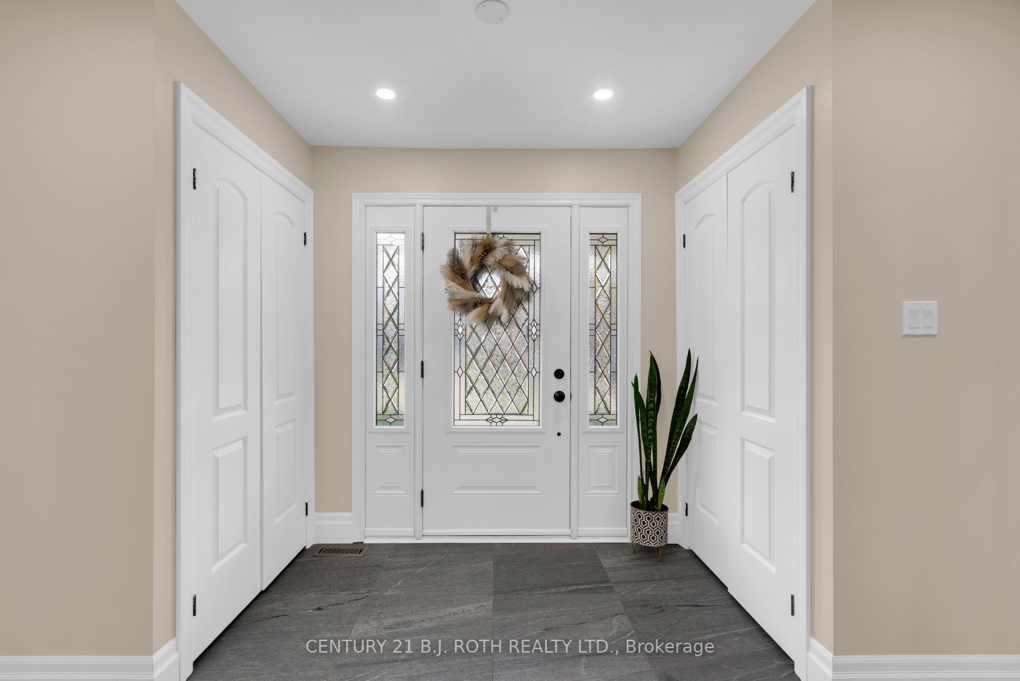 2 Brushwood Crescent Property Photo 2