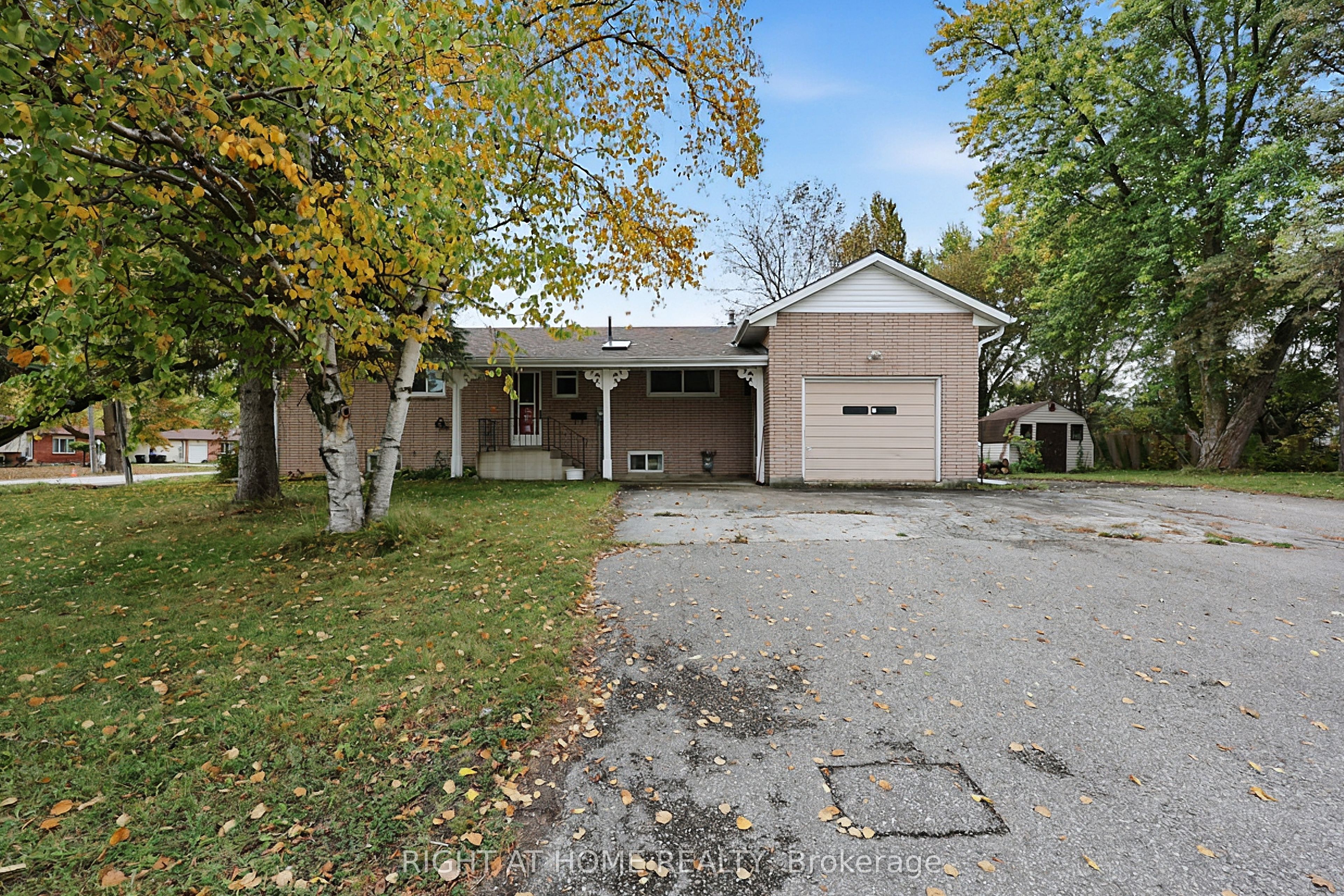 1080 County Road 42 Property Photo 5
