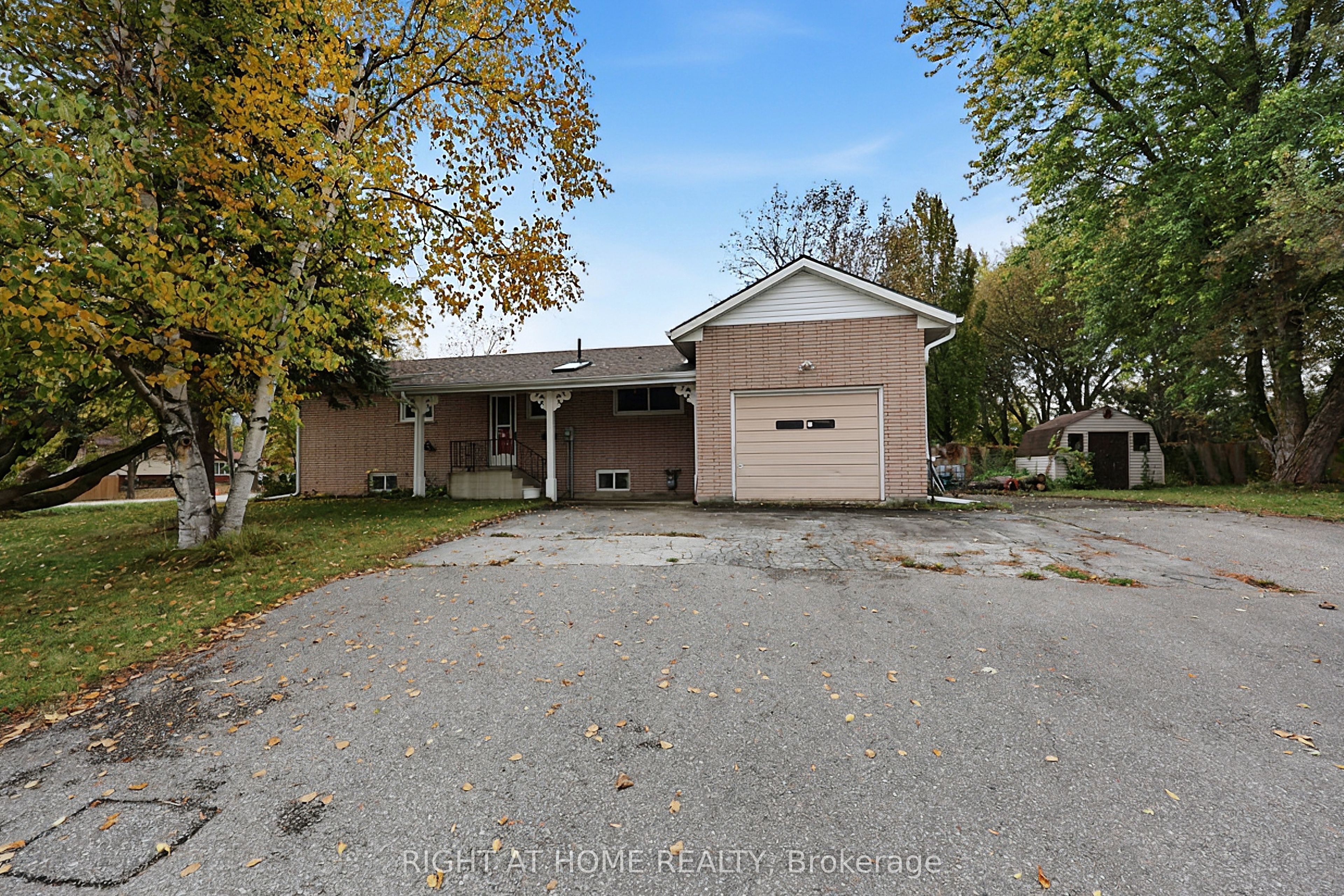 1080 County Road 42 Property Photo 6