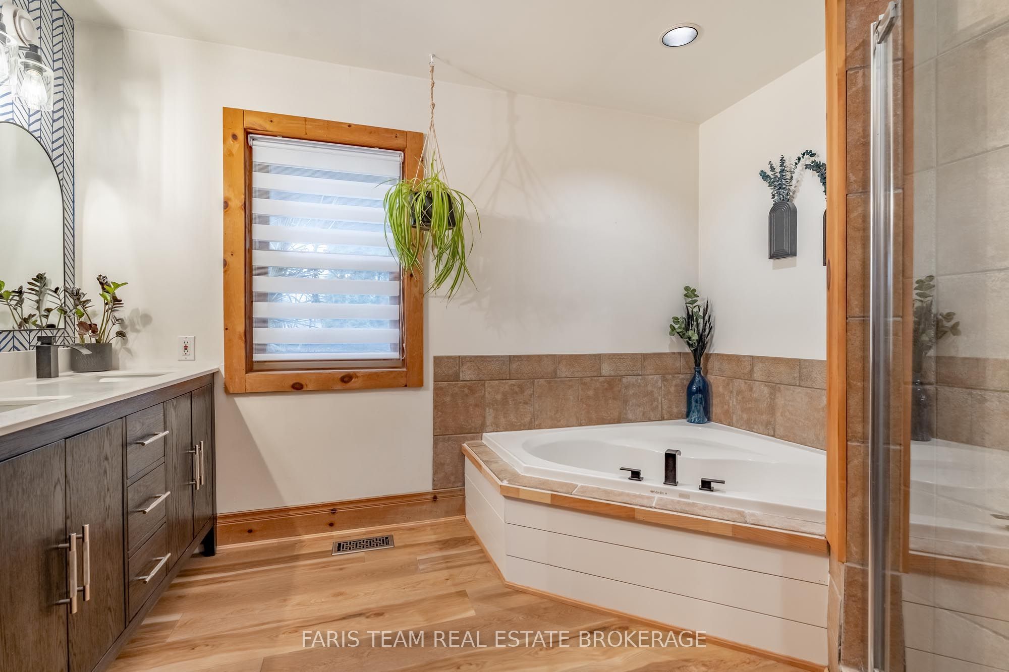 17 Bridle Path Property Photo 14