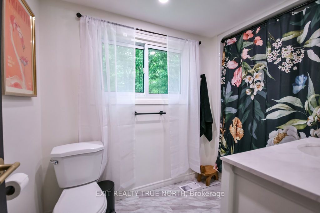 27 Nida Drive Property Photo 15