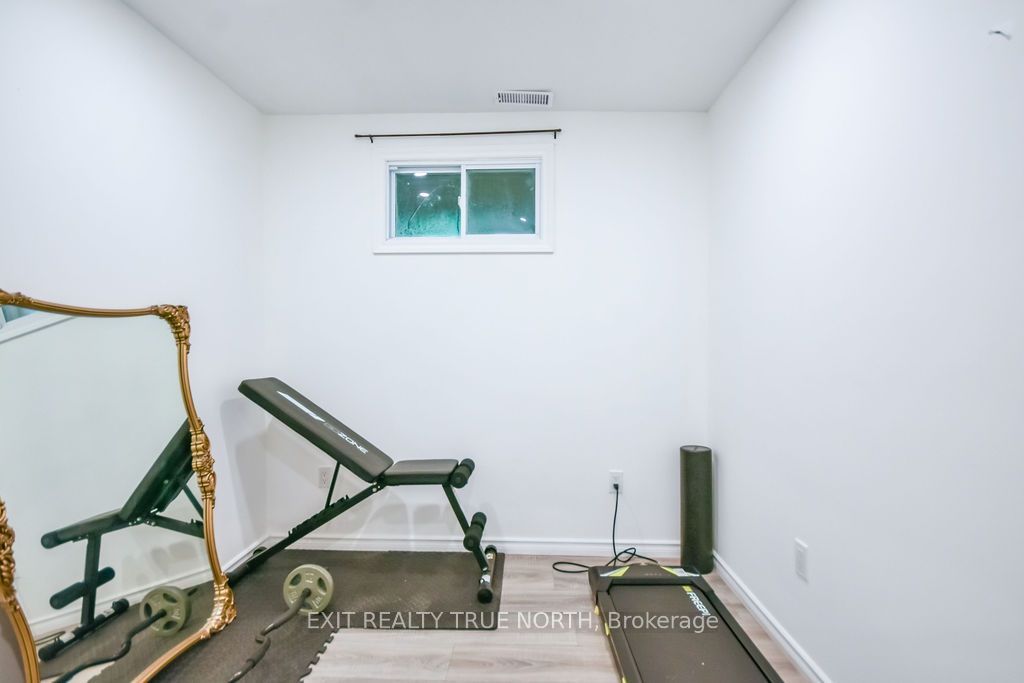 27 Nida Drive Property Photo 29