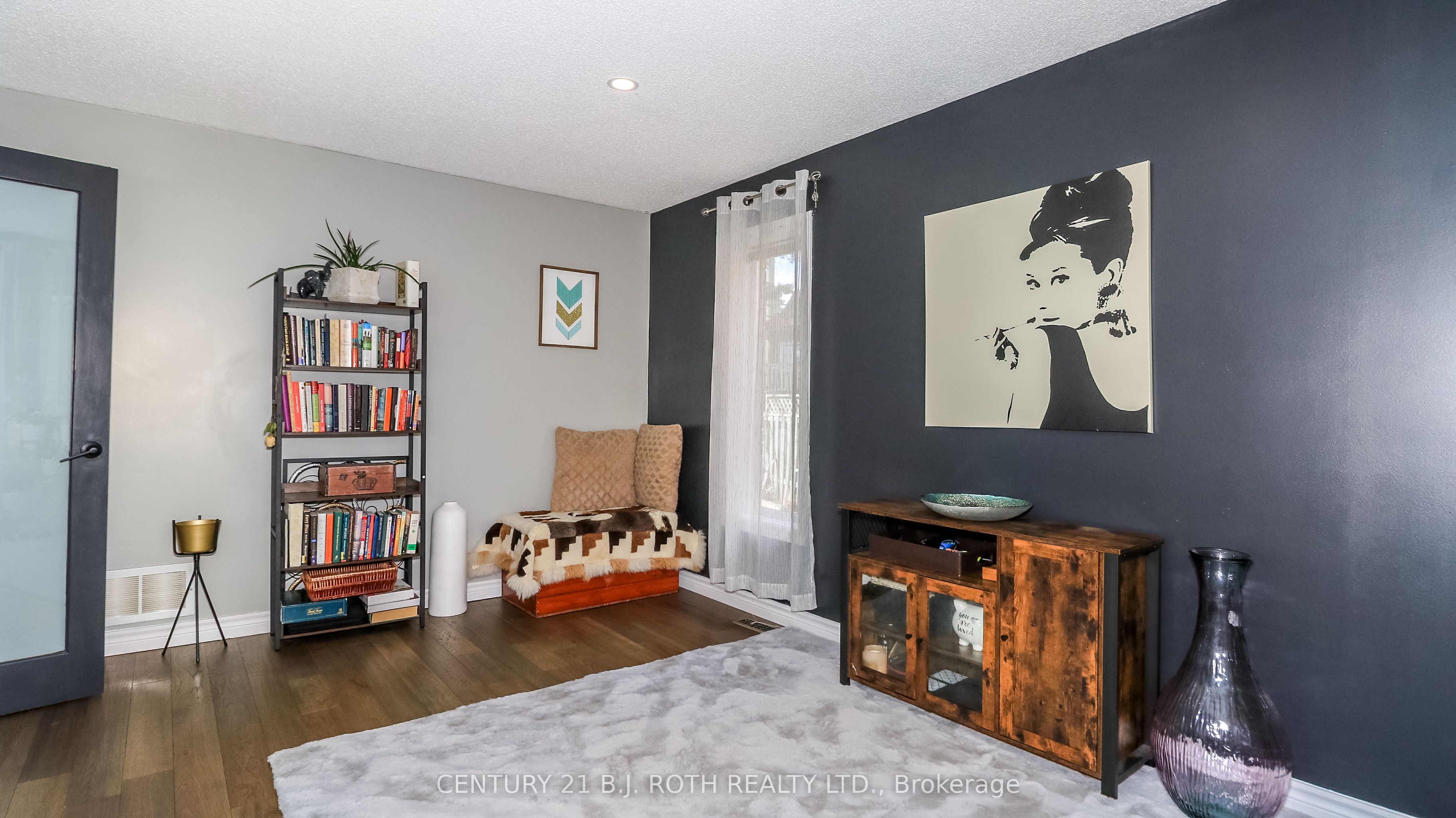 61 Barwick Drive W Property Photo 12