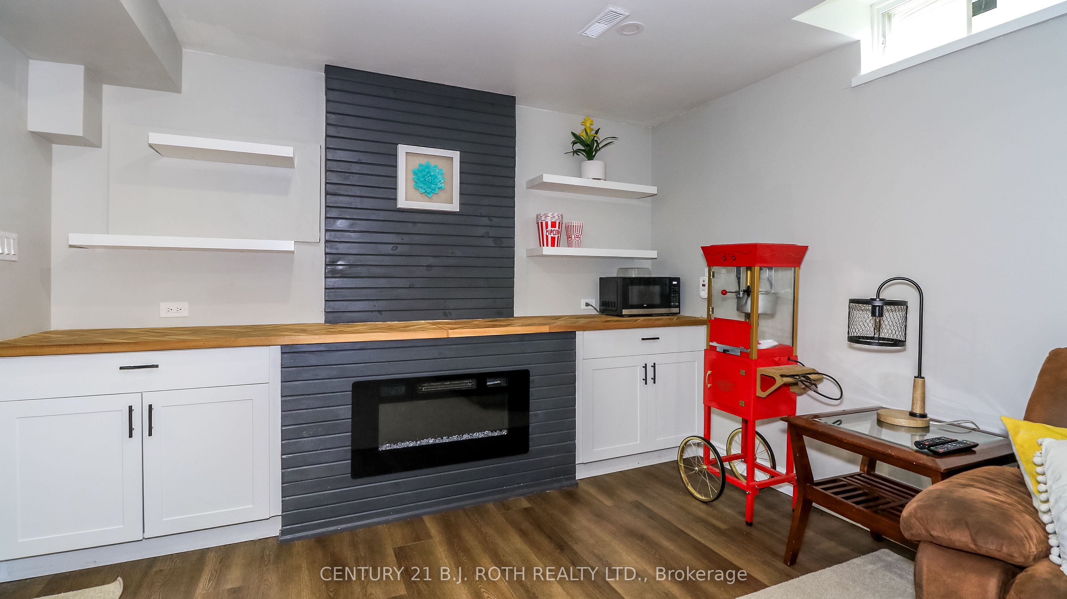 61 Barwick Drive W Property Photo 24