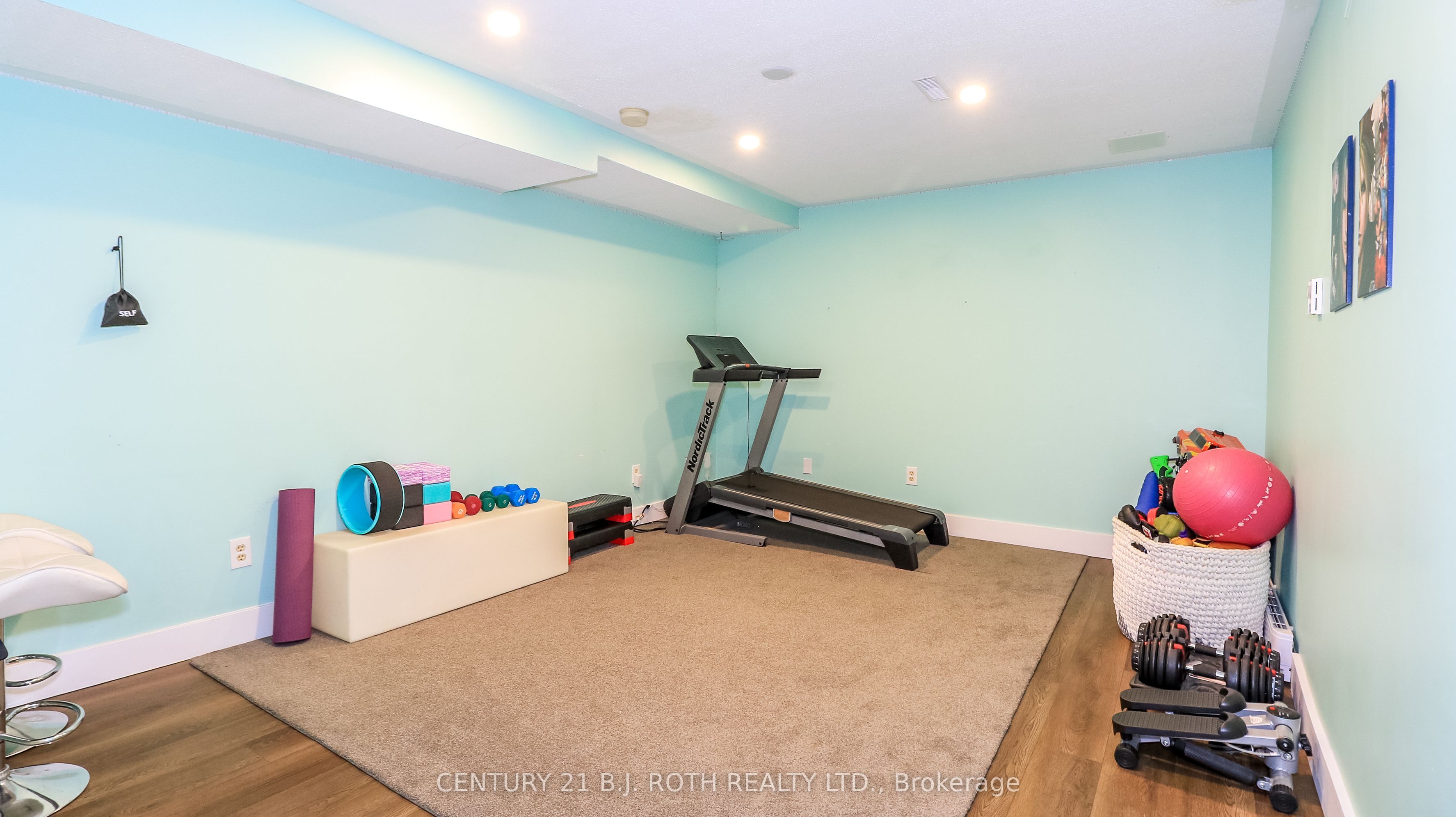 61 Barwick Drive W Property Photo 25