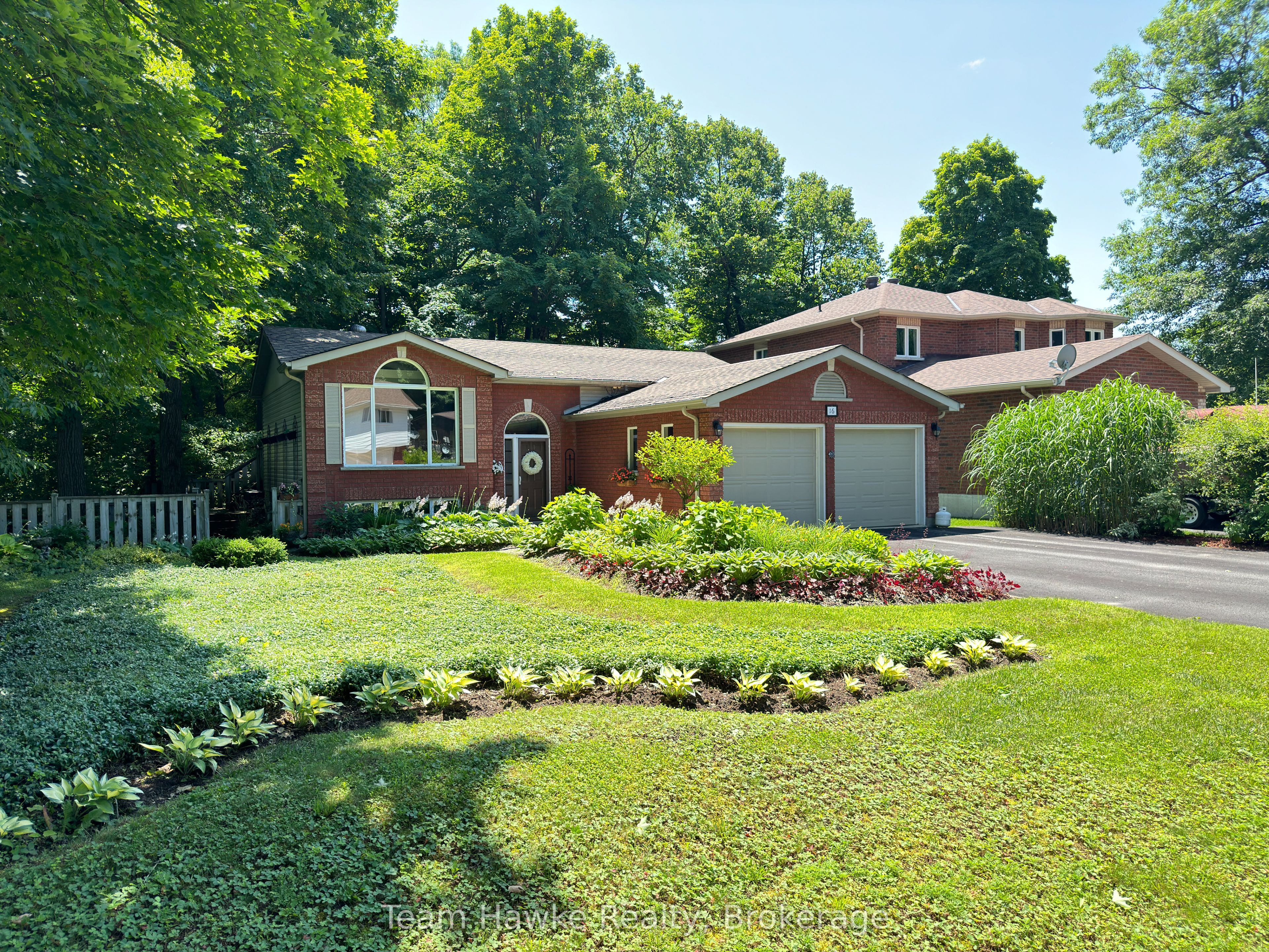 16 Brule Street Property Photo 1