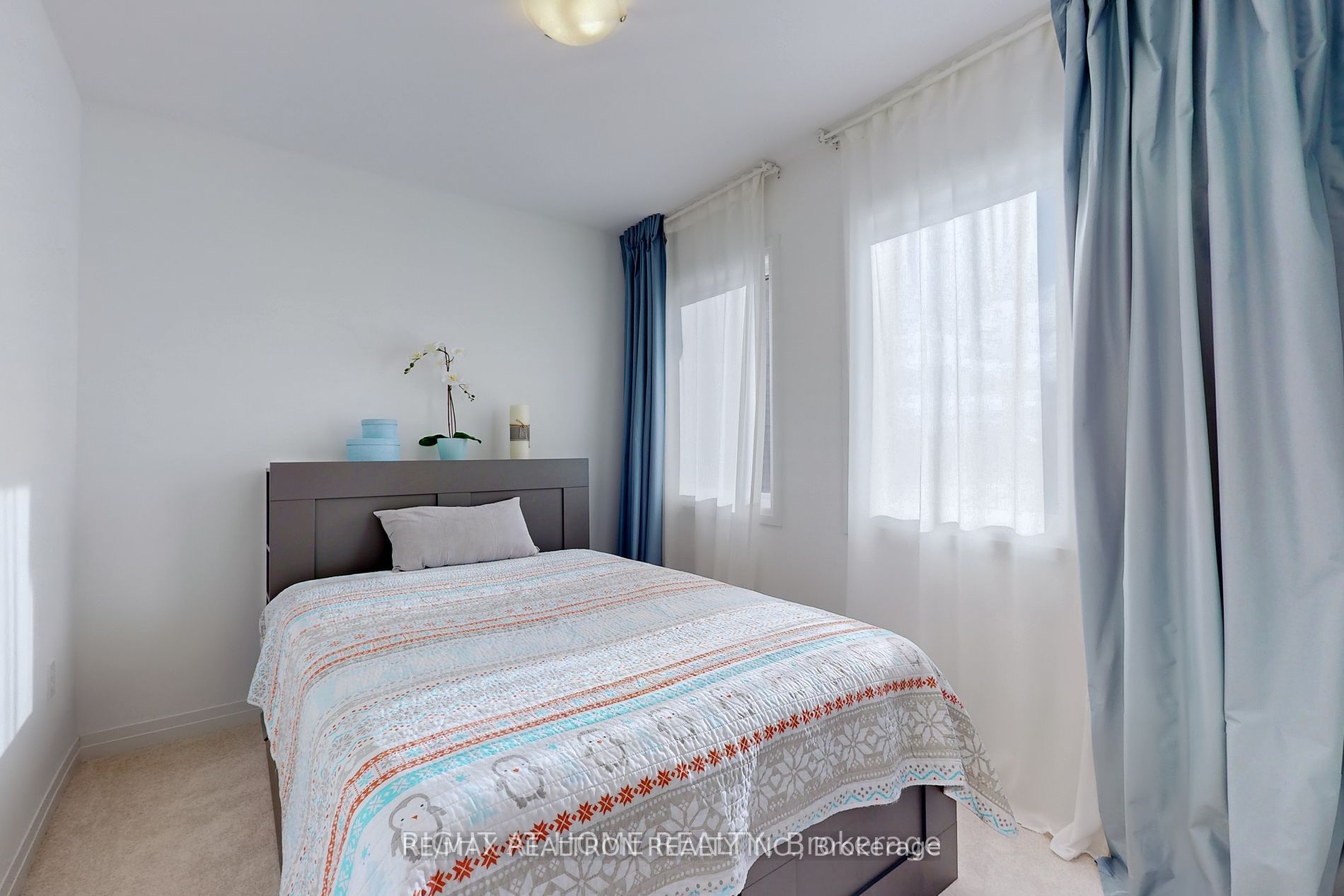 98 Fairlane Avenue Property Photo 16