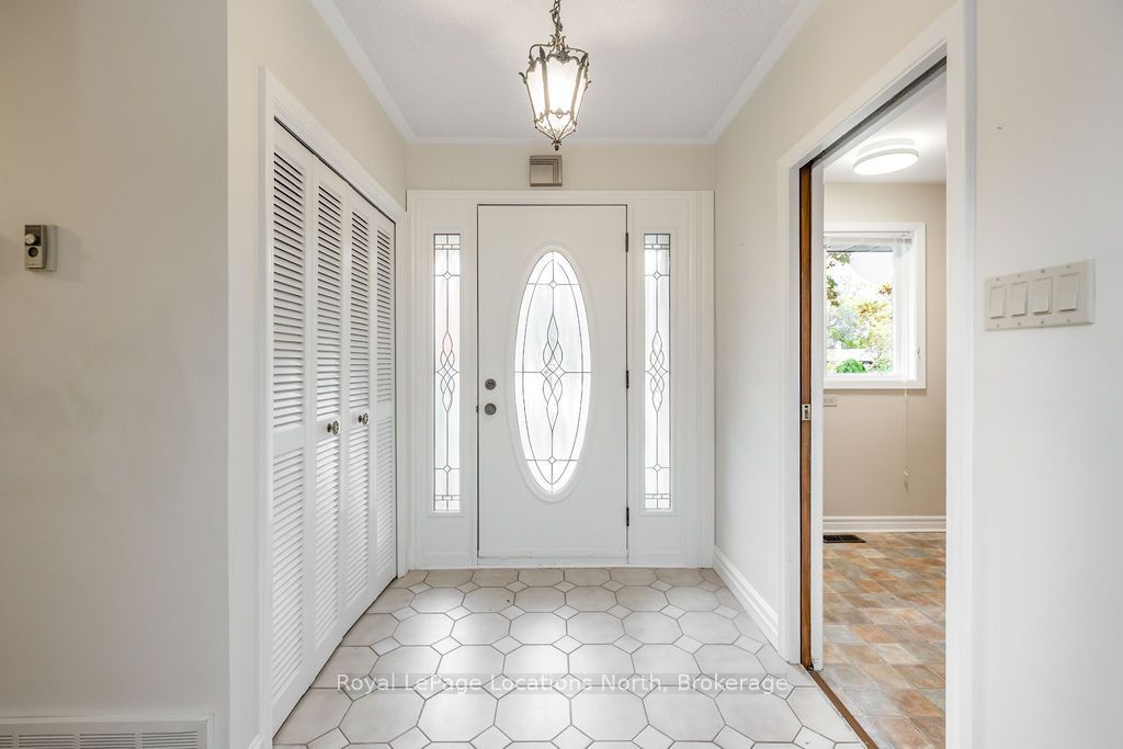 9 Vine Crescent Property Photo 3