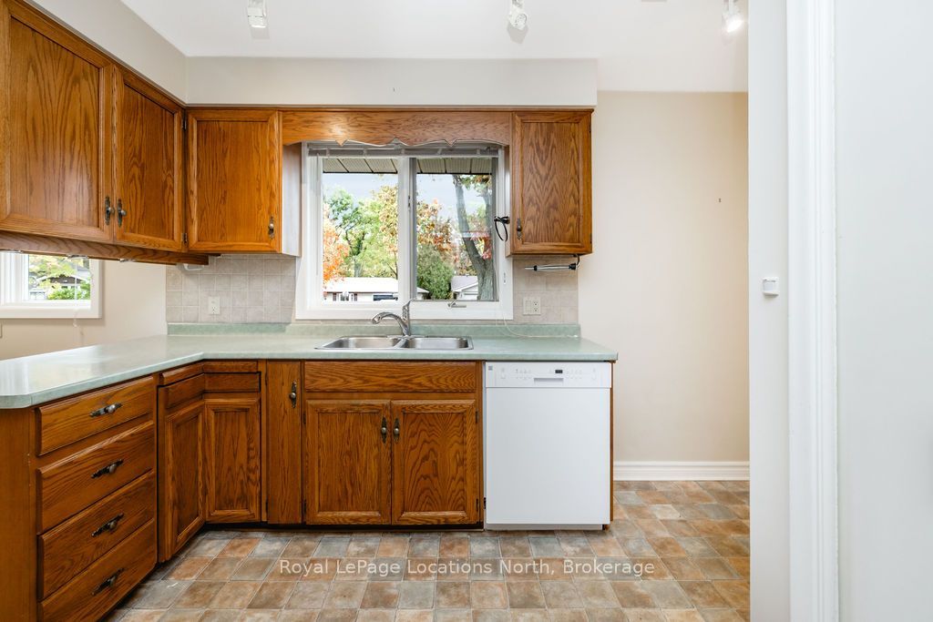 9 Vine Crescent Property Photo 7