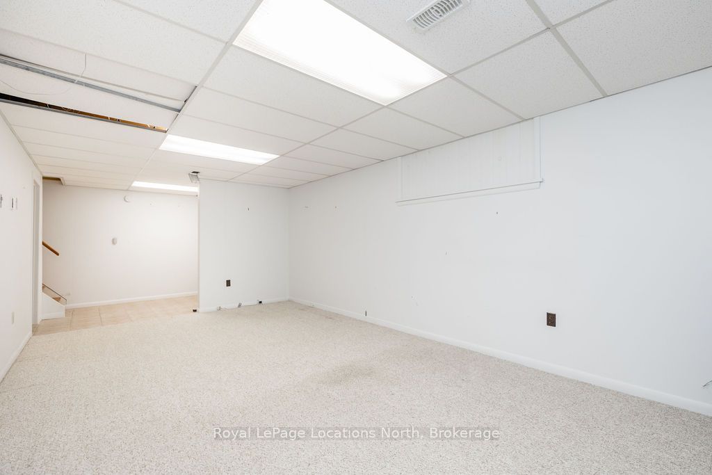 9 Vine Crescent Property Photo 32