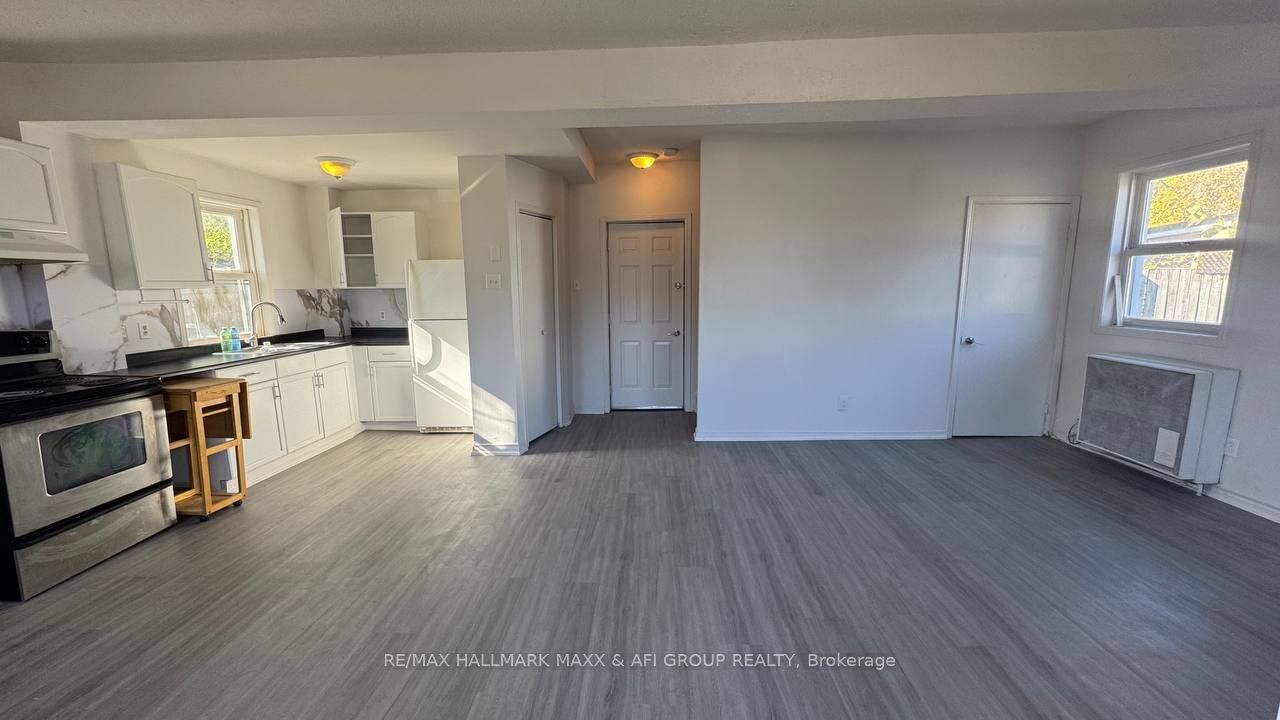 82 Sanford Street Unit E Property Photo 2