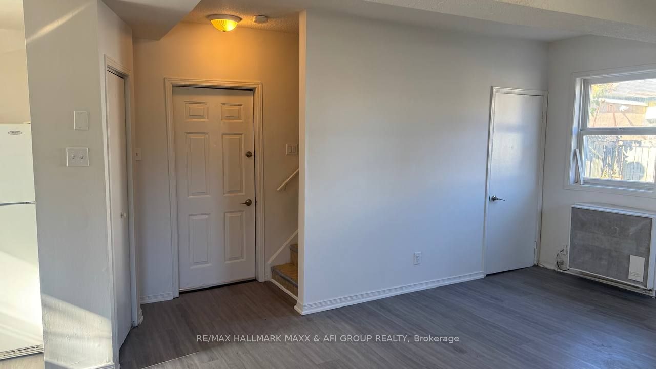 82 Sanford Street Unit E Property Photo 5
