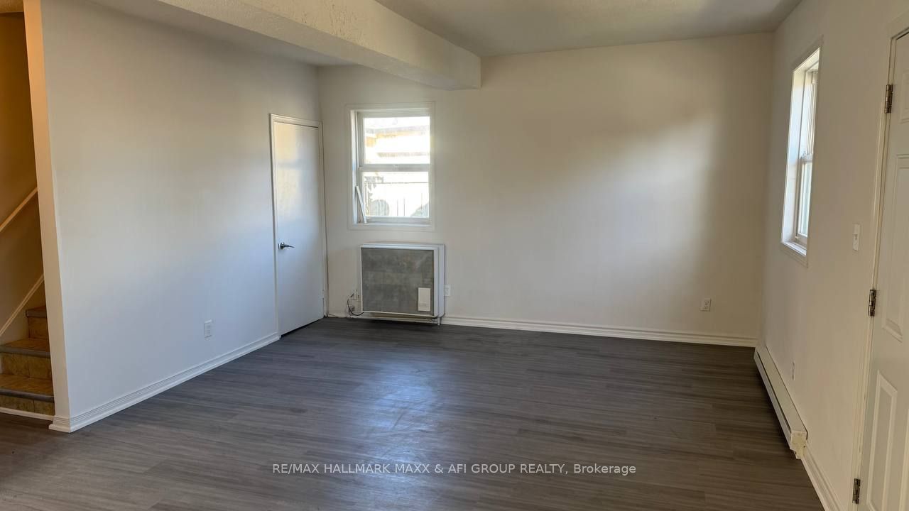 82 Sanford Street Unit E Property Photo 6