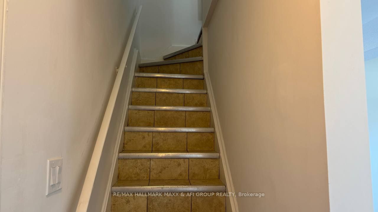 82 Sanford Street Unit E Property Photo 7