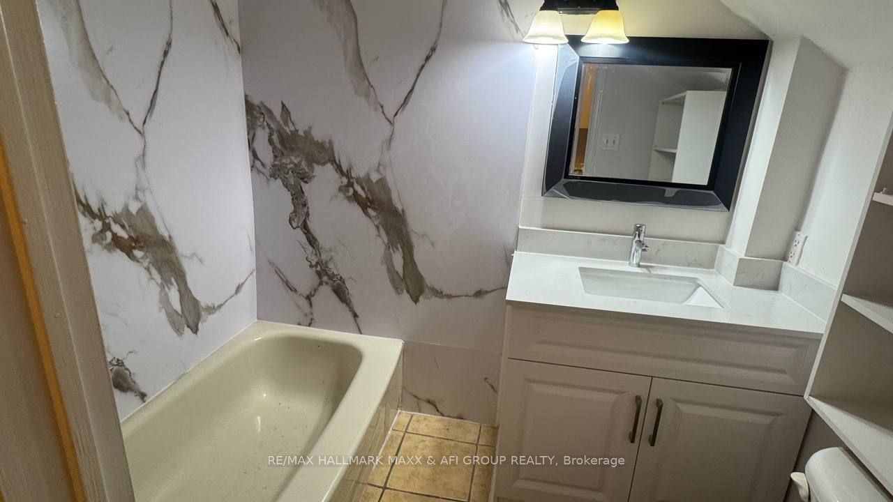 82 Sanford Street Unit E Property Photo 17