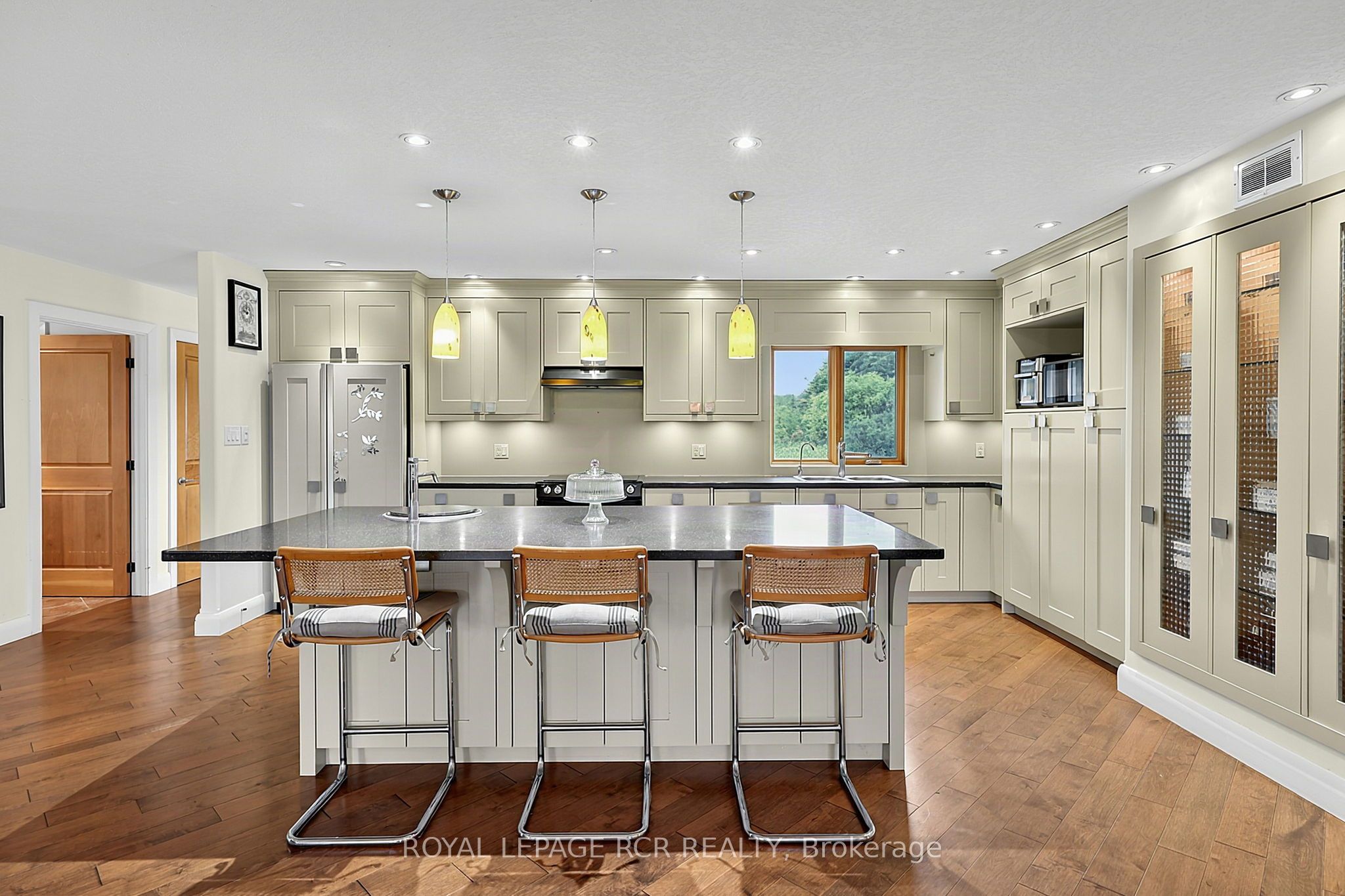2192 Atkinson Road Property Photo 7
