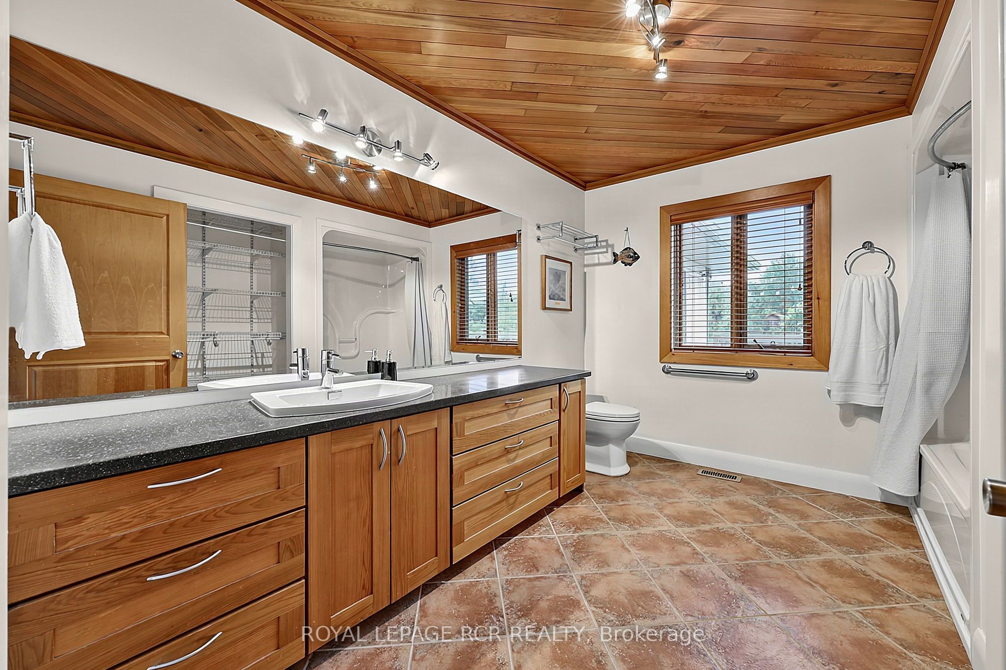 2192 Atkinson Road Property Photo 25