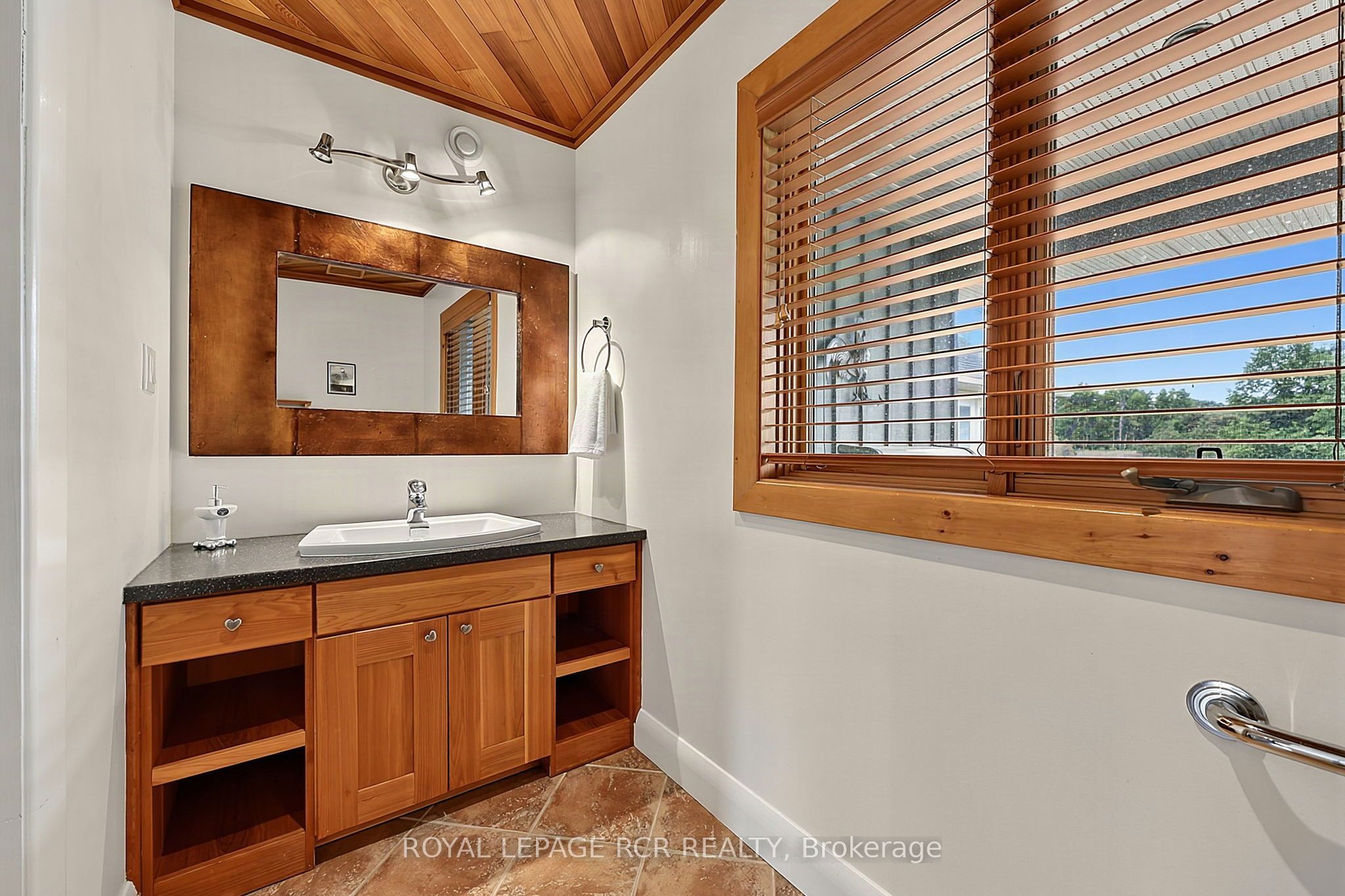 2192 Atkinson Road Property Photo 27