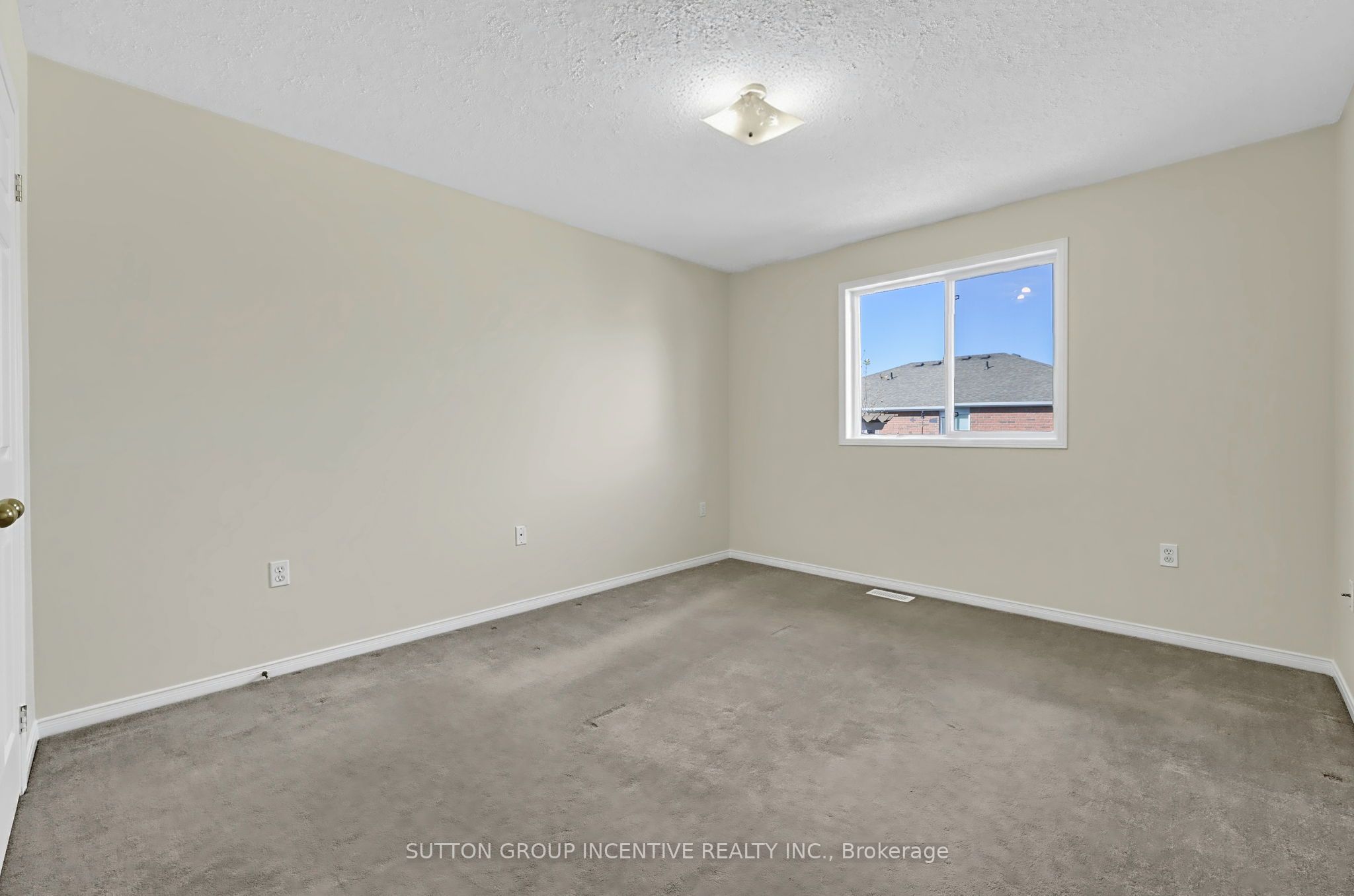 8 Lucas Avenue Property Photo 15