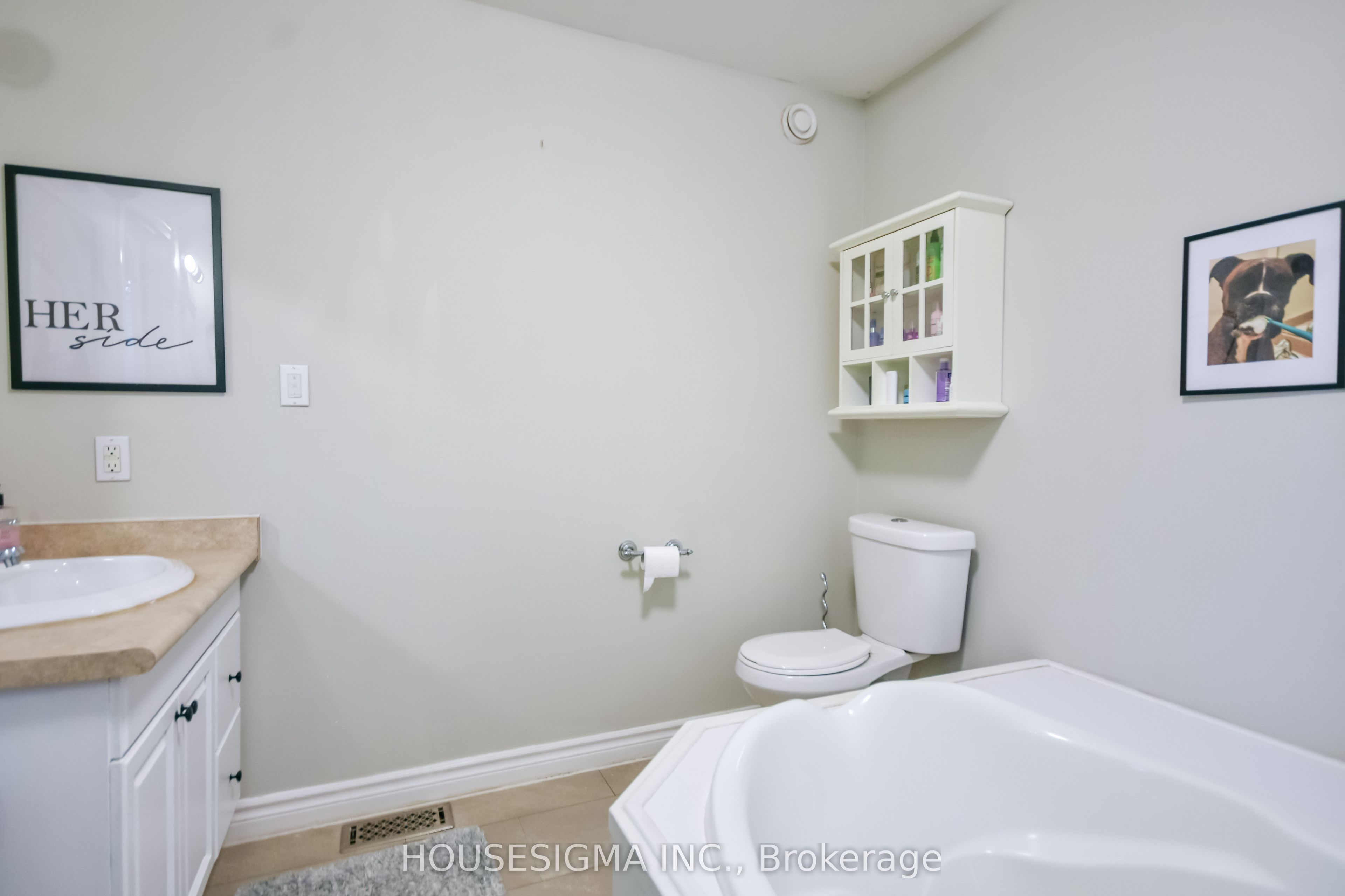 3965 Parkside Drive Property Photo 23