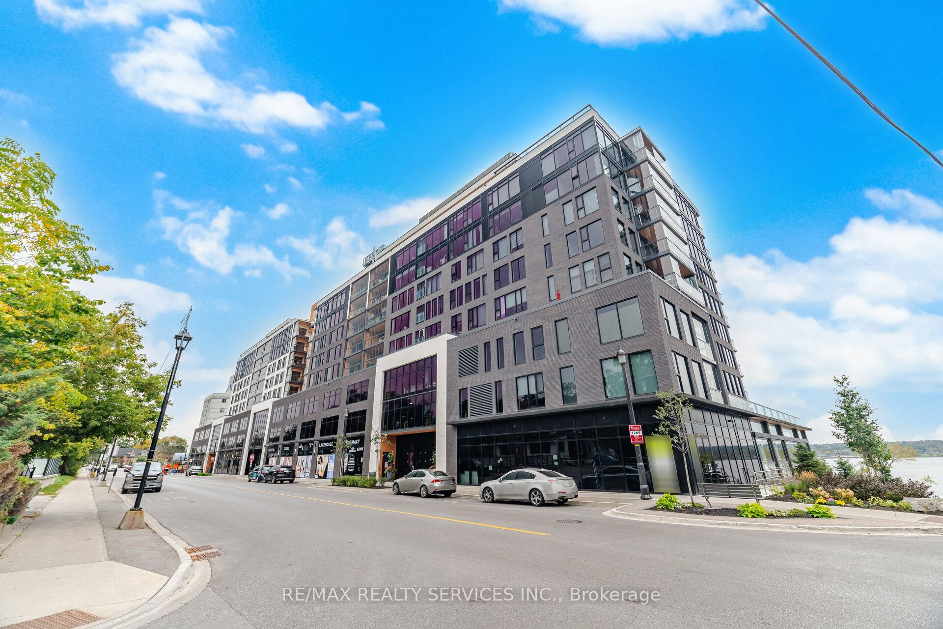185 Dunlop Street E 620 Property Photo 1