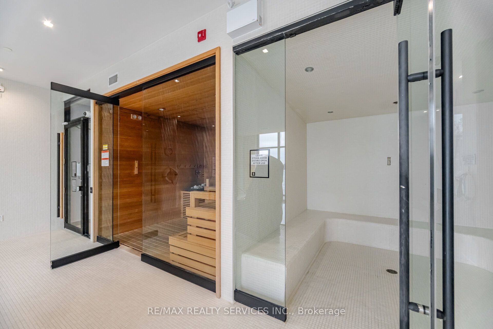 185 Dunlop Street E 620 Property Photo 37