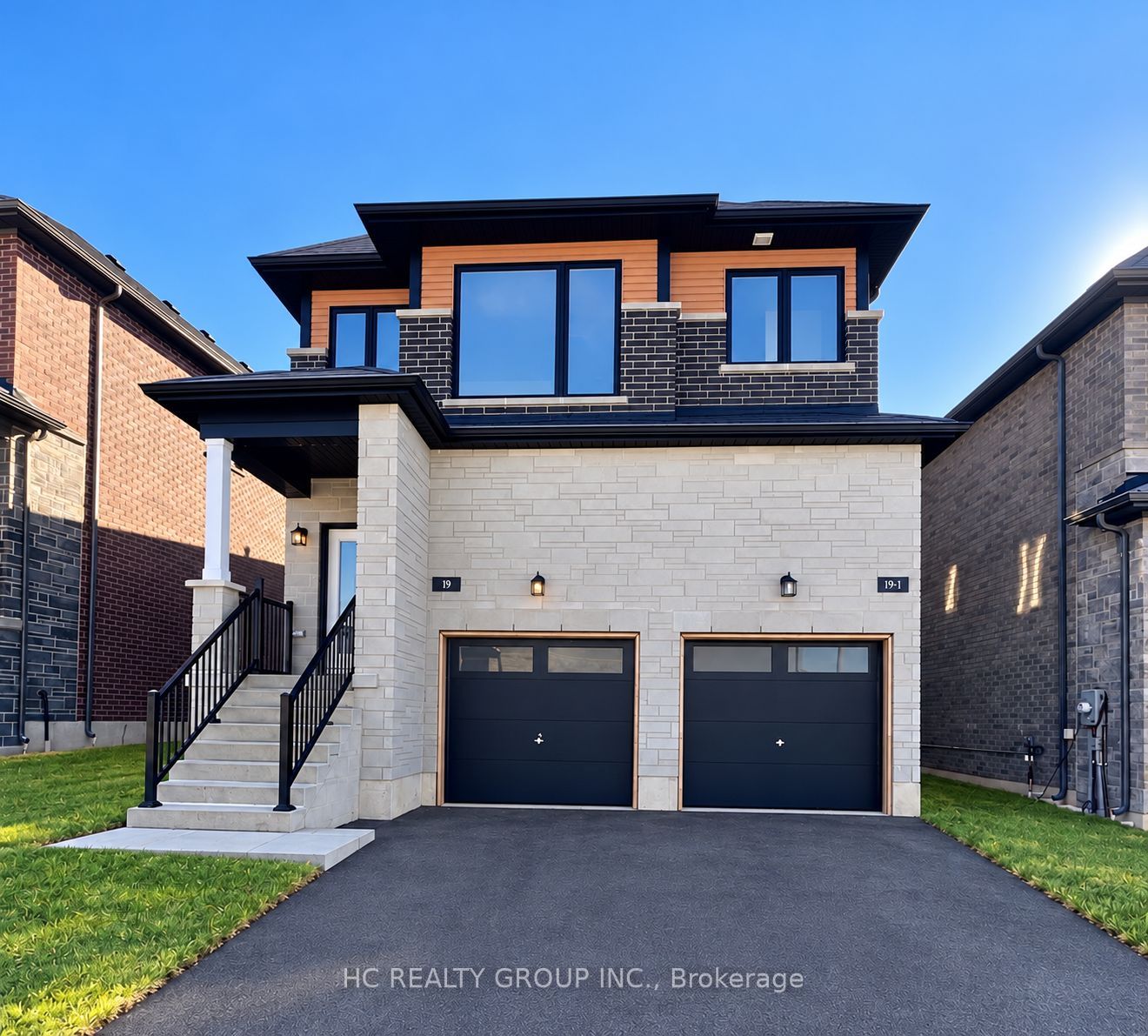 19 Gateway Drive Upper Property Photo 1