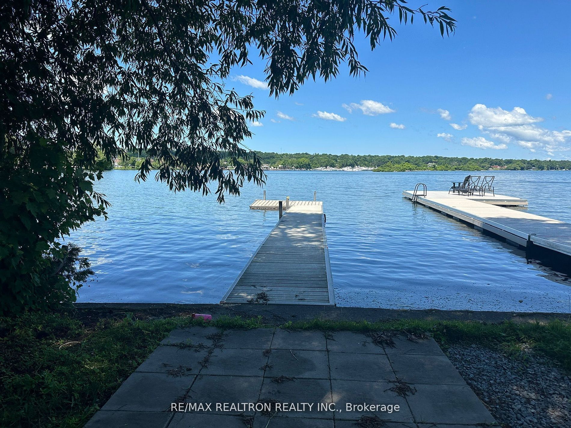 172 Cedar Island Road Property Photo 1